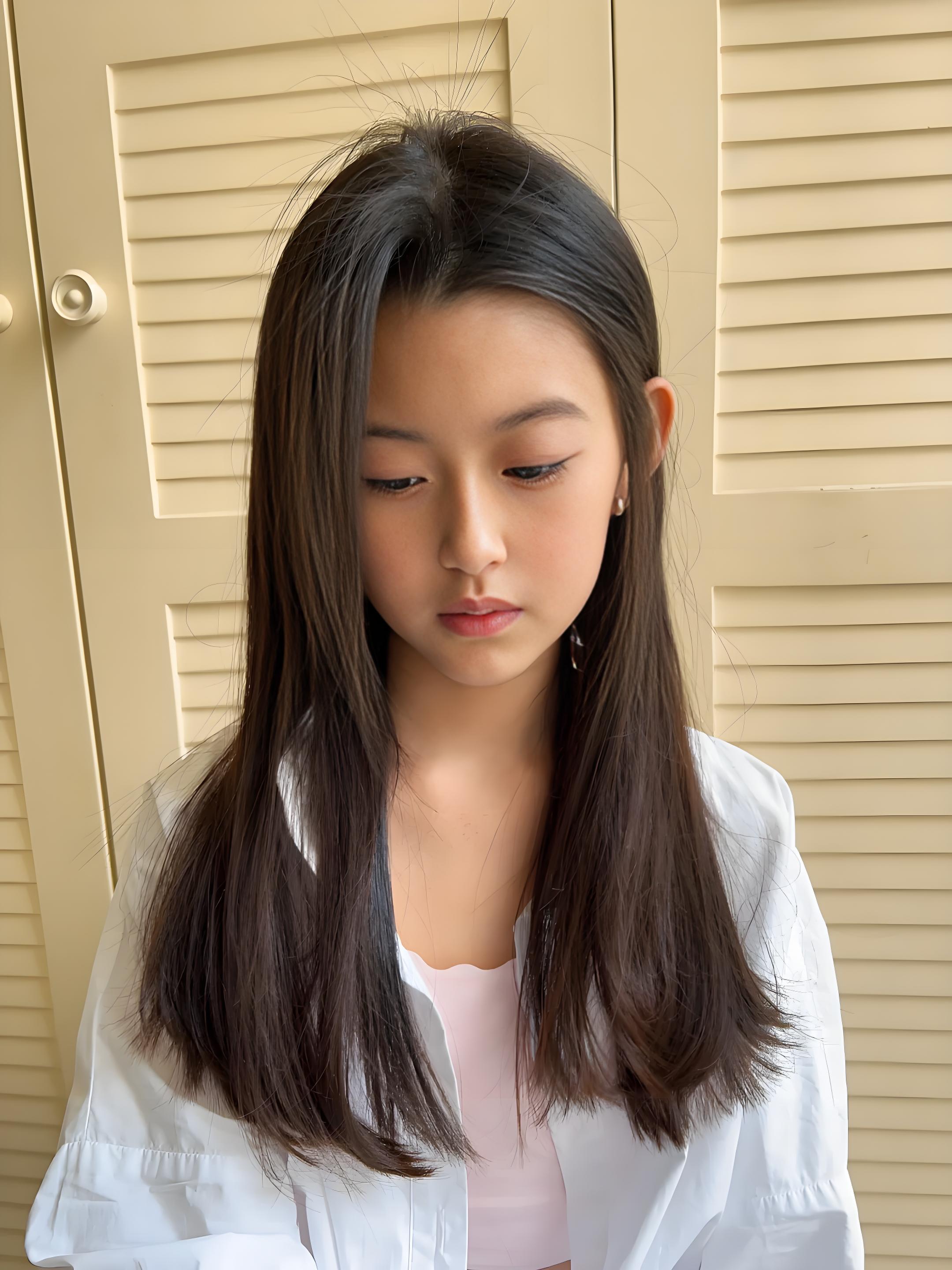 九岁少女独自外出,竟惨遭六旬变态老头囚禁黑屋长达7年时间,期间更是