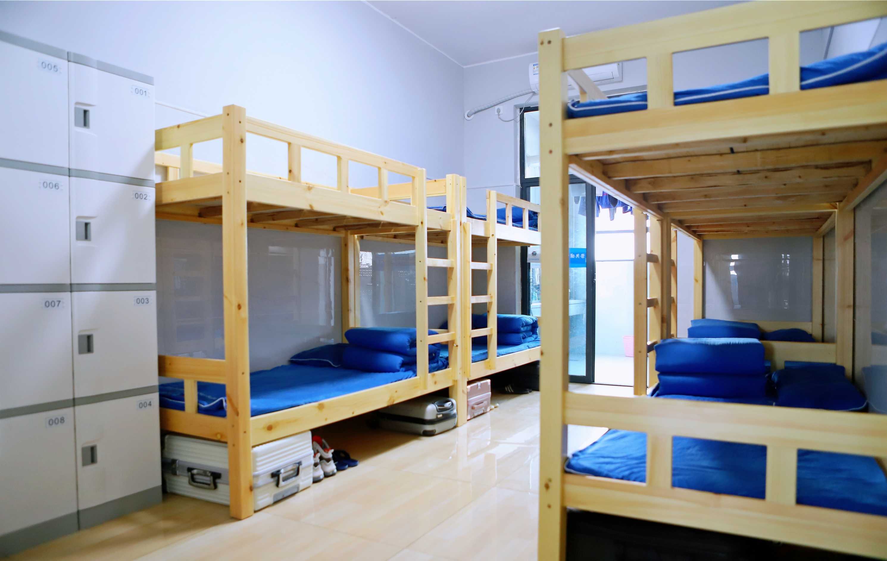 在追求梦想的路上,选择一所适合自己的学校至关重要