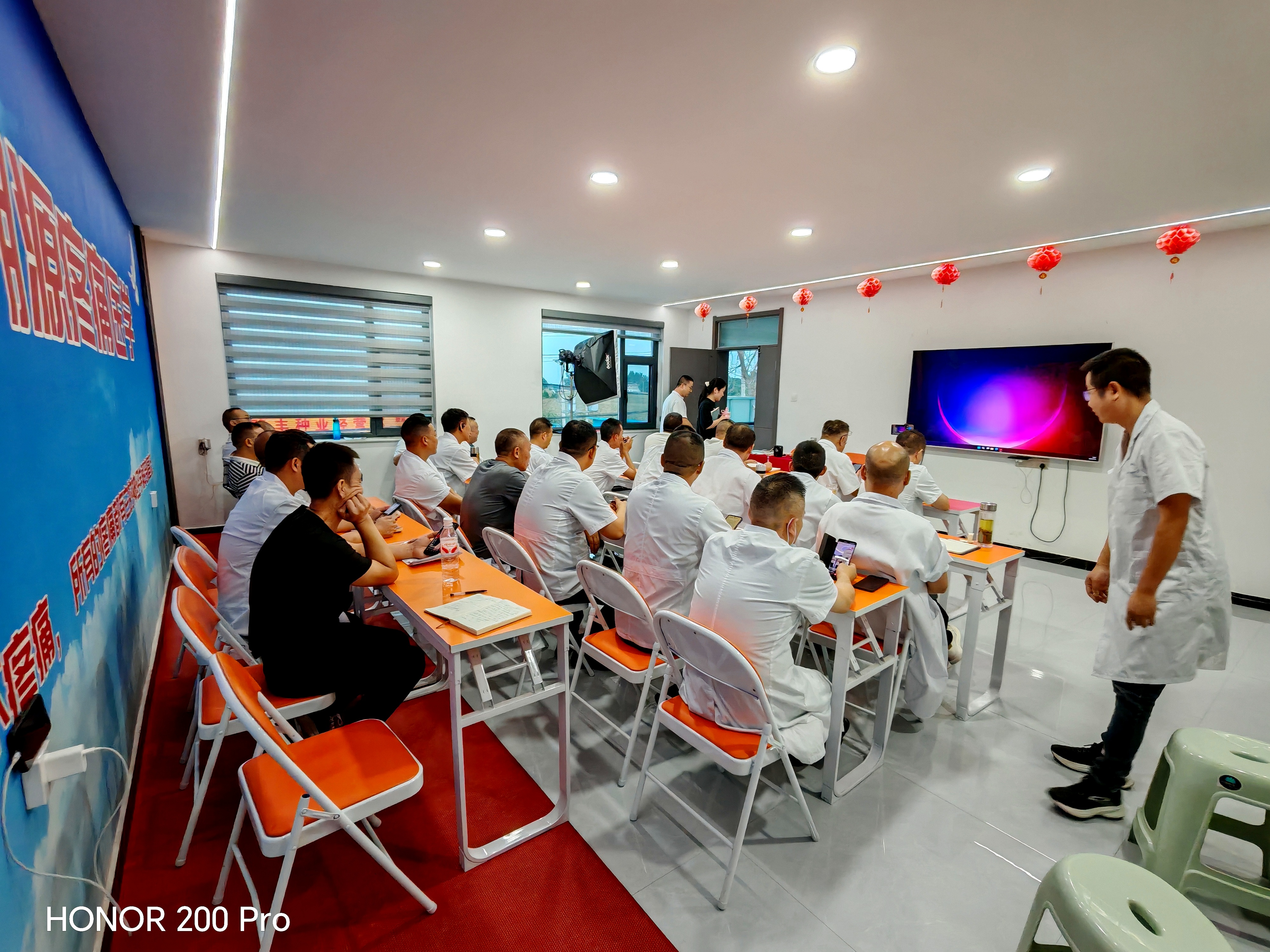 昨日,我从宝鸡出发,驱车九百余公里,满怀期待地赶往
