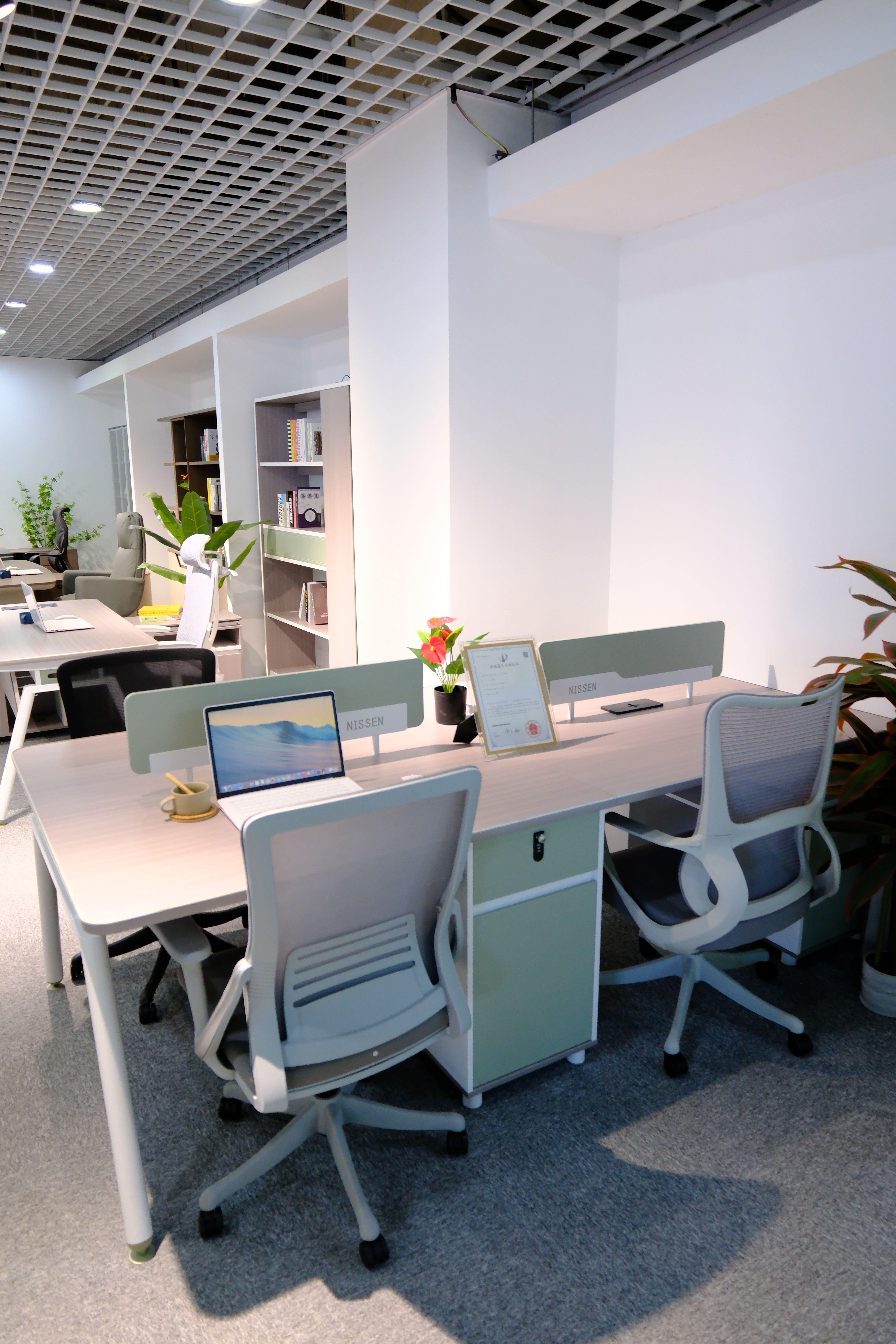 (百度地图导航:天津润东办公家具)