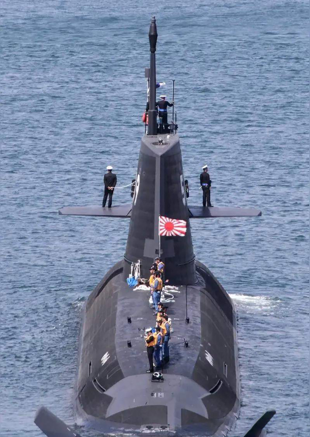 中国近海的水基本不深,超过150米的很少,就拿渤海