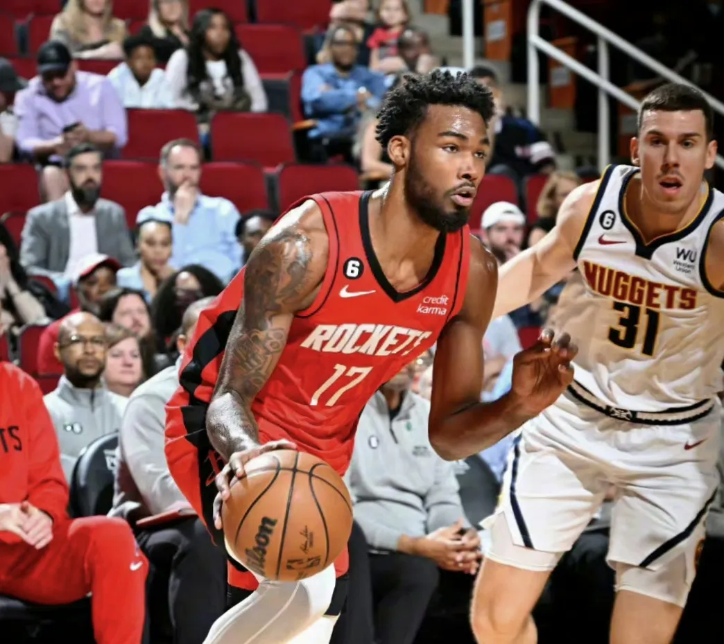 包含本怀特有望在周末联赛复出球员已经缺席2轮联赛的词条