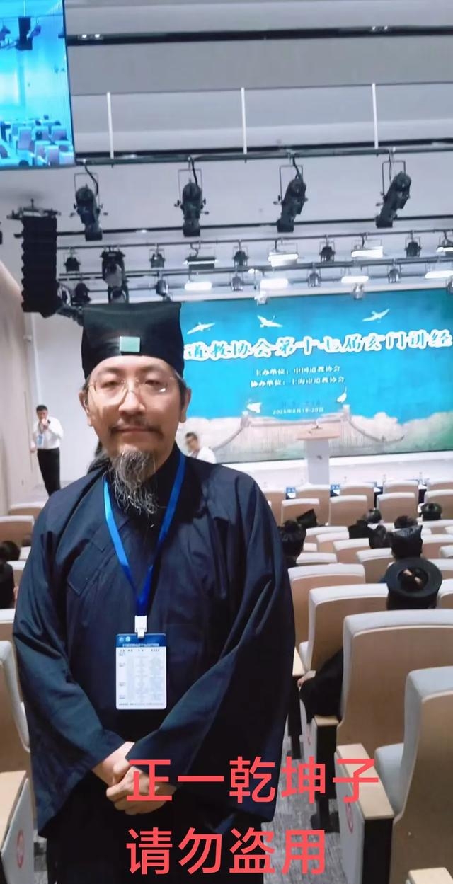 现在的人啊,总爱把未来几年安排得明明白白,好像人生是个项目计划表