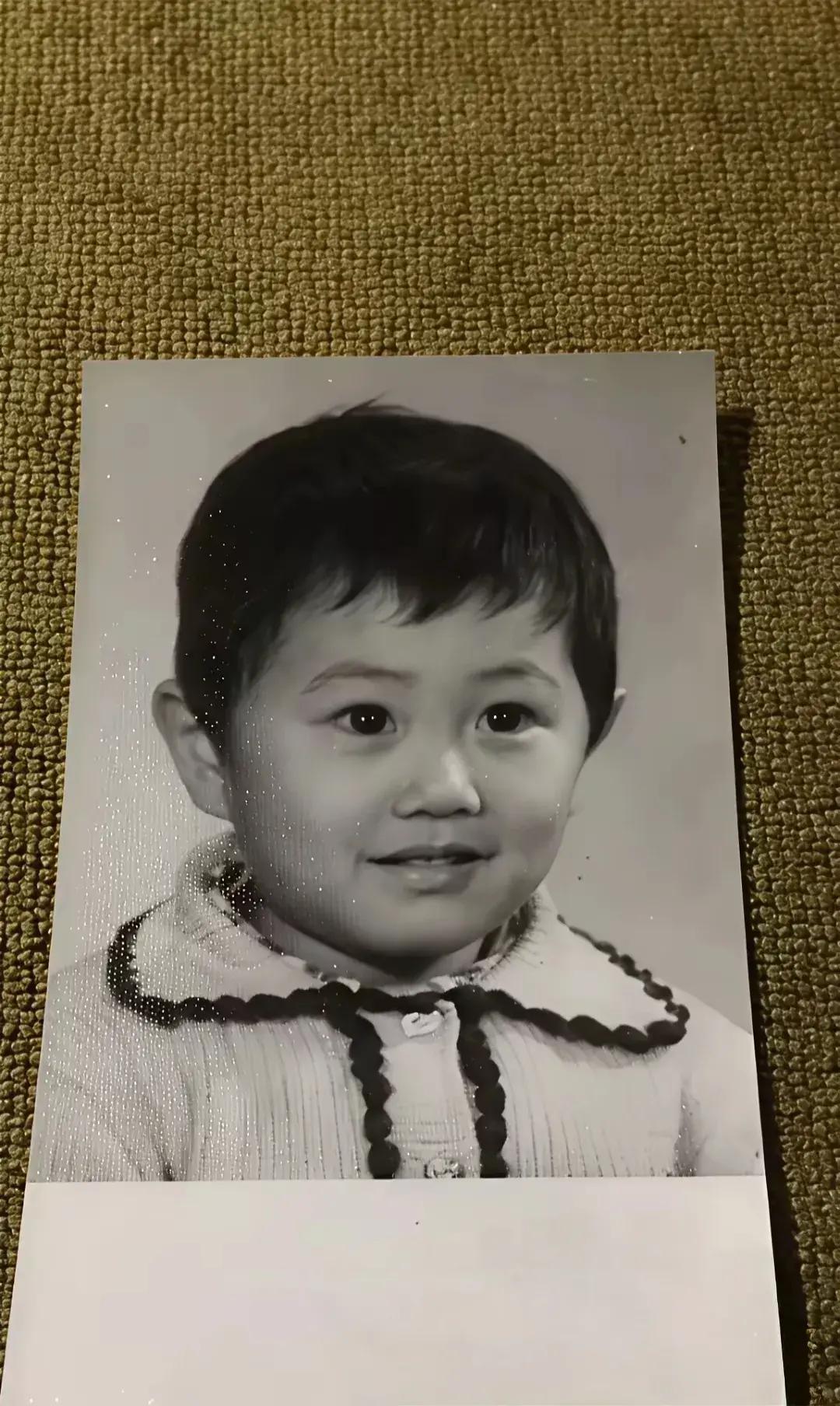 这三位小盆友,那个是于谦,那个是孙越,那个是岳云鹏