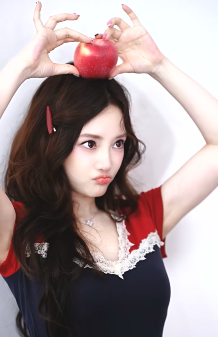 李小璐真是个傻女人,离婚6年贾乃亮一直单身,无非是深陷过去的深情中