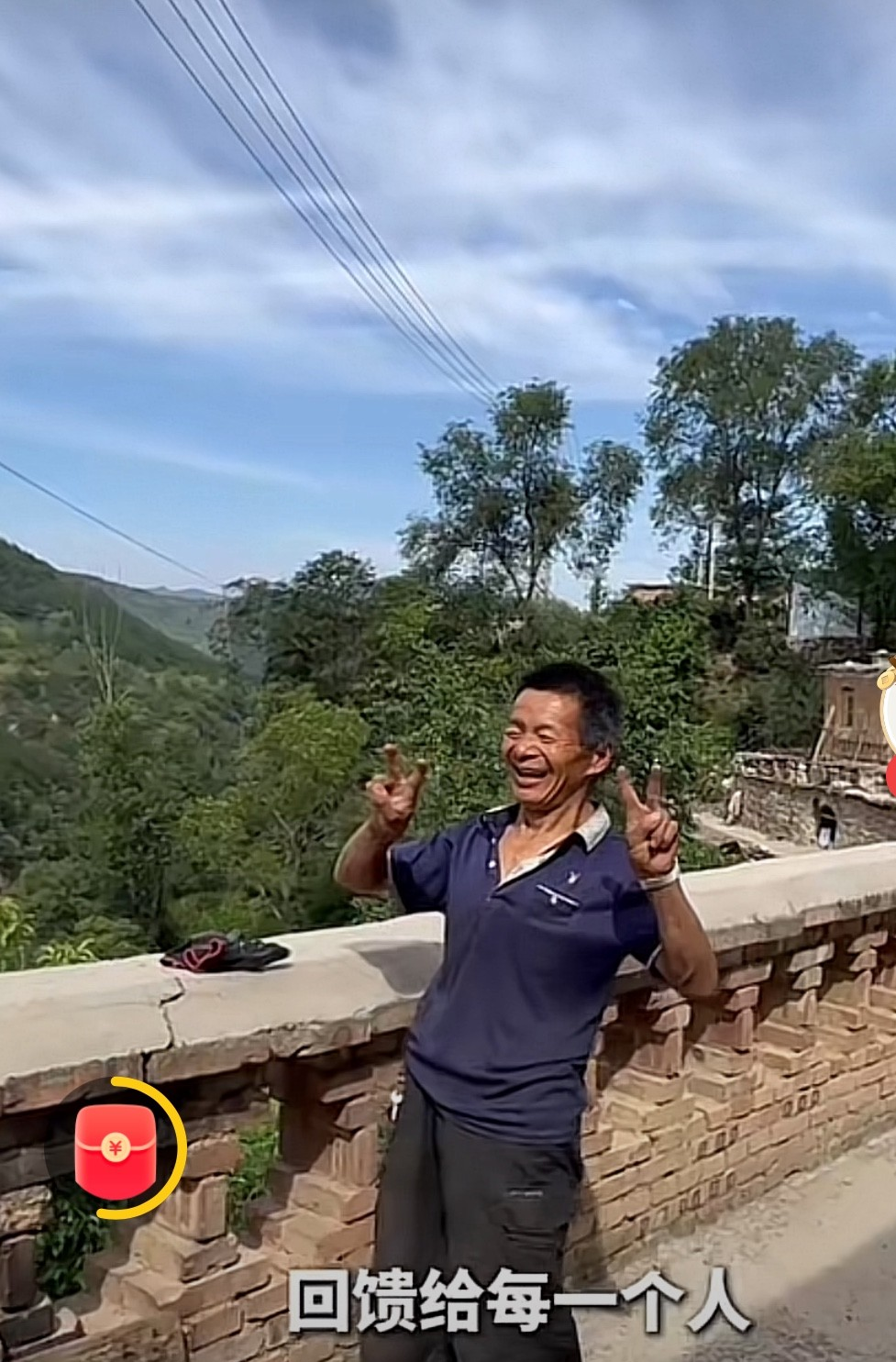 山西长治,残疾男子失去父母,变成了孤儿,没法自己生活