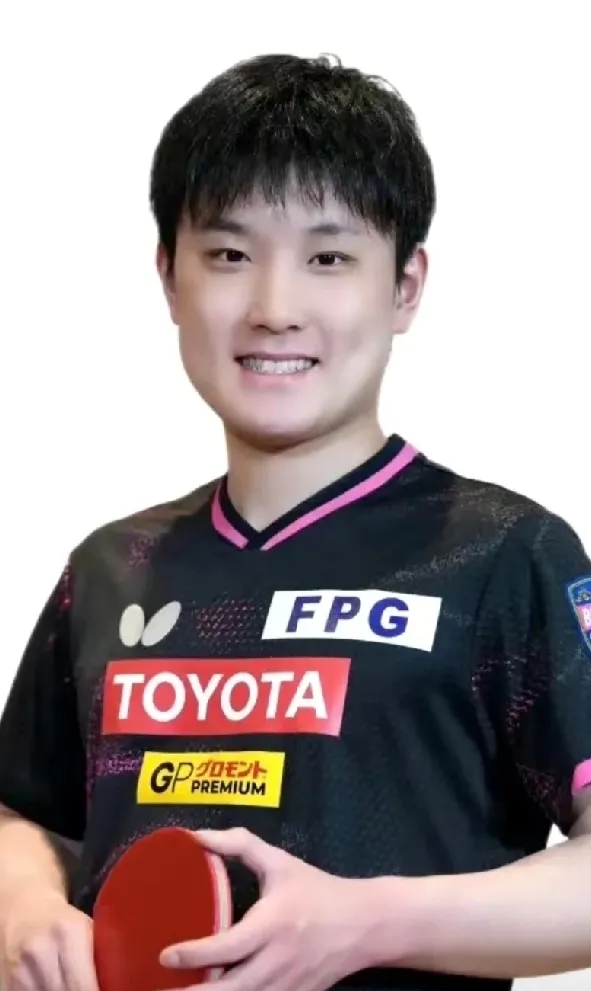 张本智和,原名张智和.2003年6月生于日本.身高1