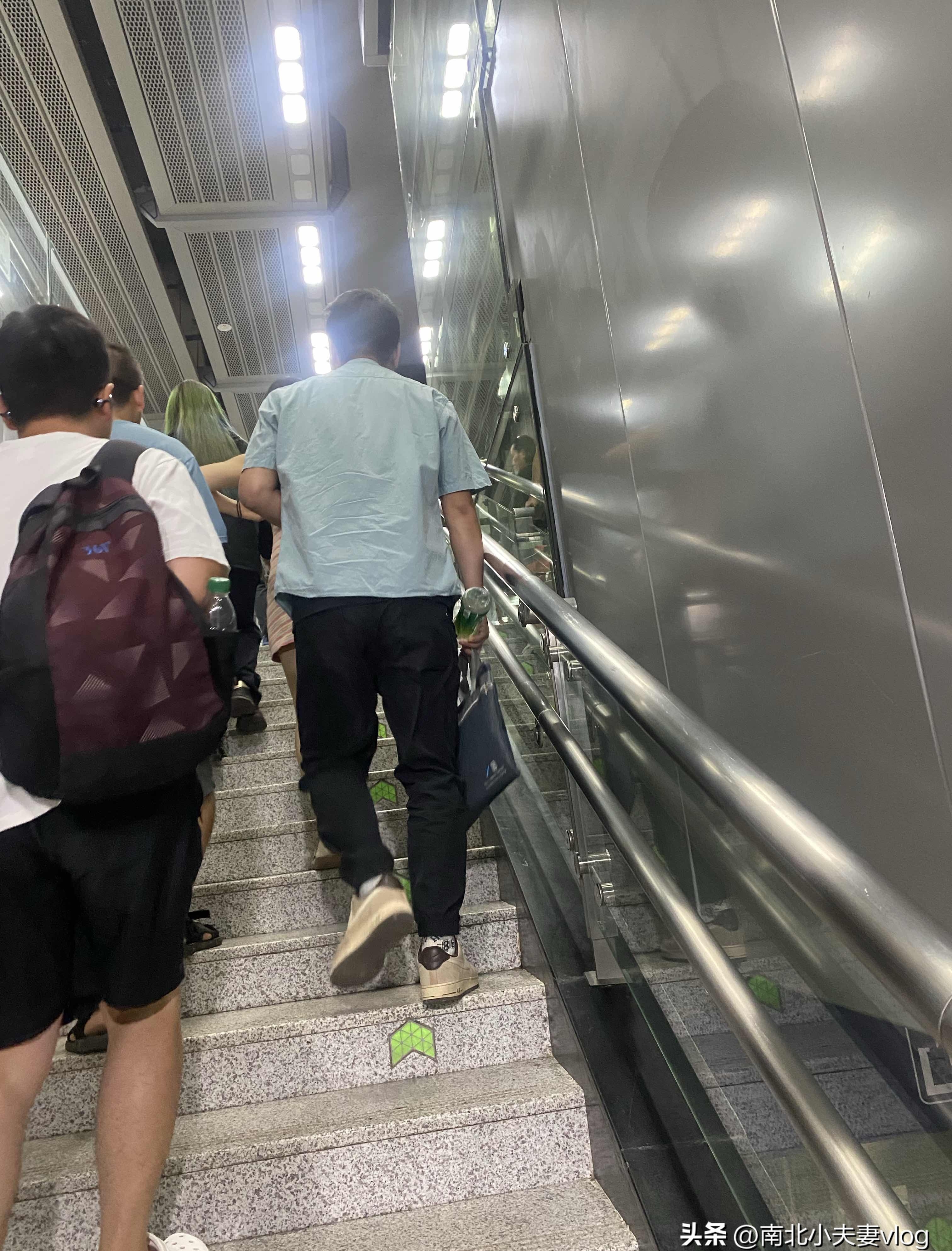 包含空军总医院、全程陪同跑腿挂号,省去晚上熬夜排队的辛苦的词条 包含空军总医院、全程陪同跑腿挂号,省去晚上熬夜排队的辛苦的词条