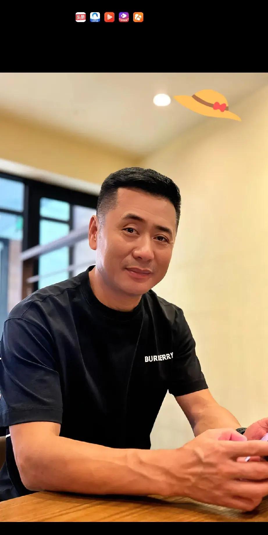 昨天下班回家儿子突然说,"妈,今天英英去医院检查身体了