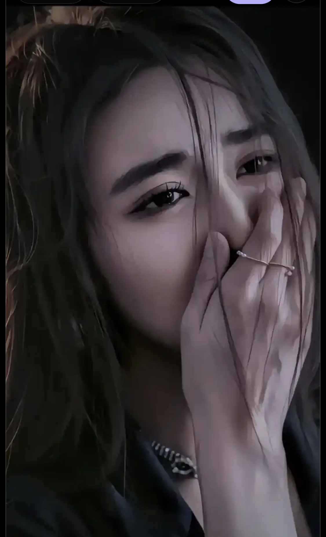 小龙今年二十九岁,外表俊朗,内向的性格和小美形成了鲜明的对比