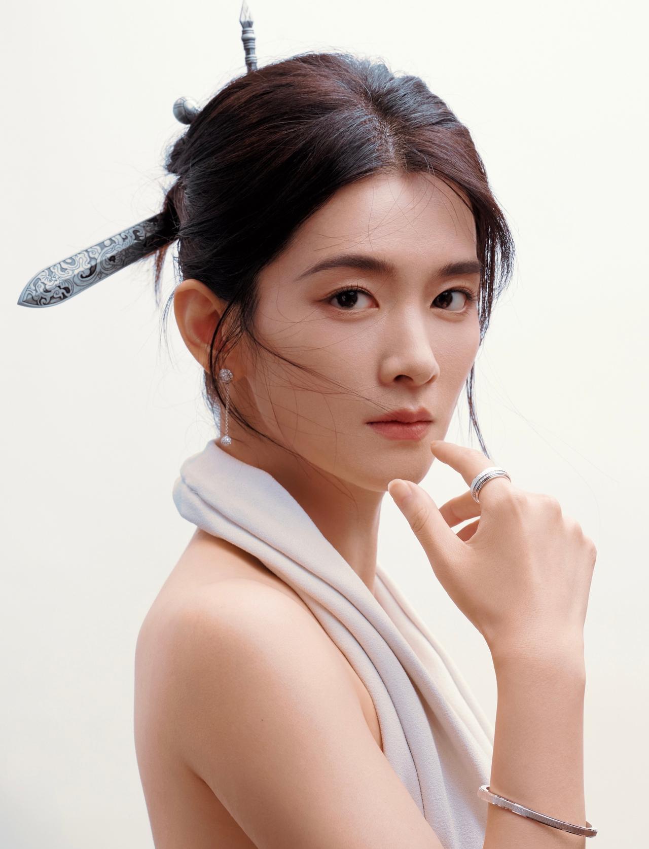 33岁福州女星怼脸拍妆师思梦把她拍成邻家姐姐 陈昊宇33岁福州姑娘