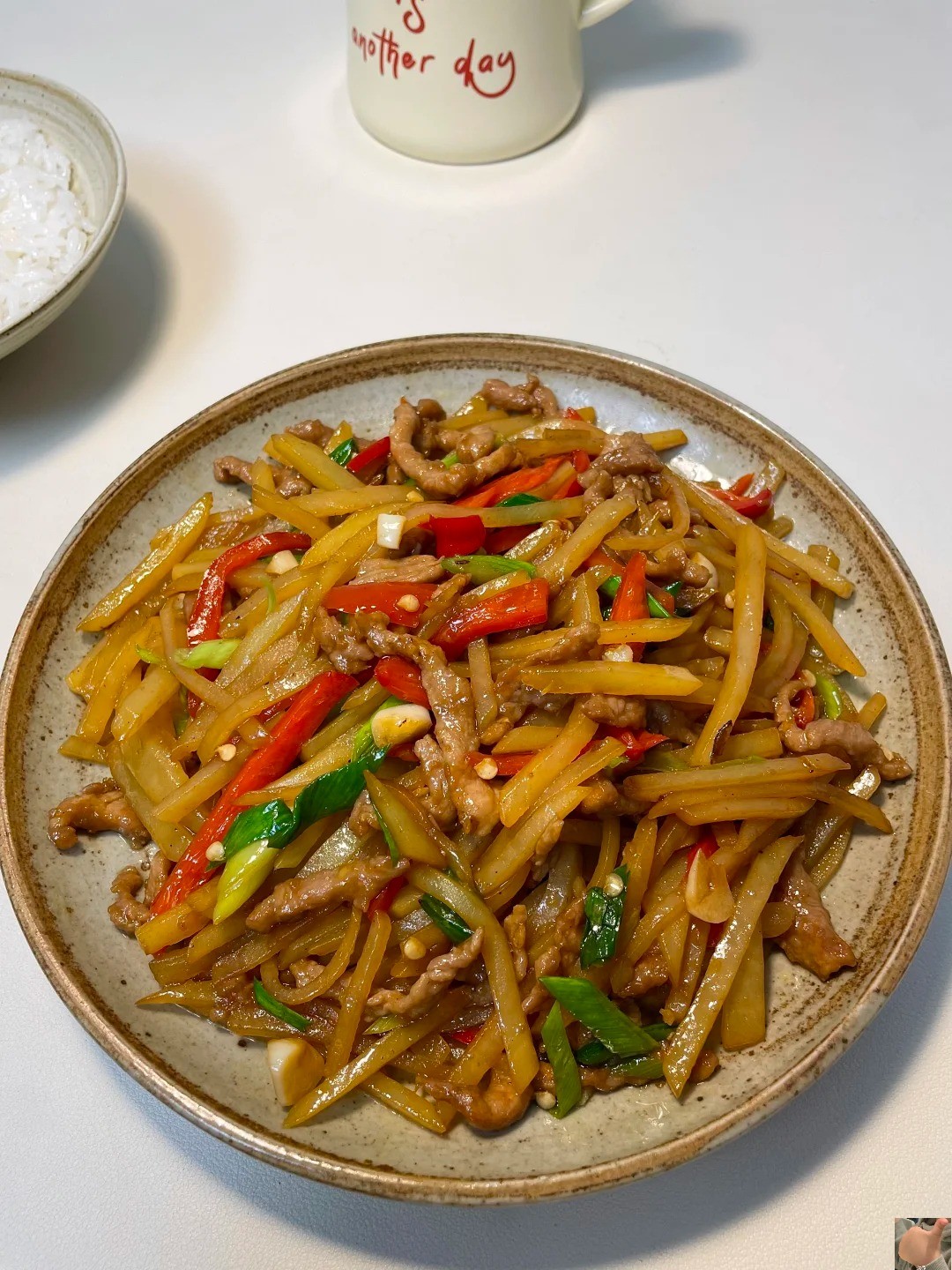 蒜叶炒肉丝