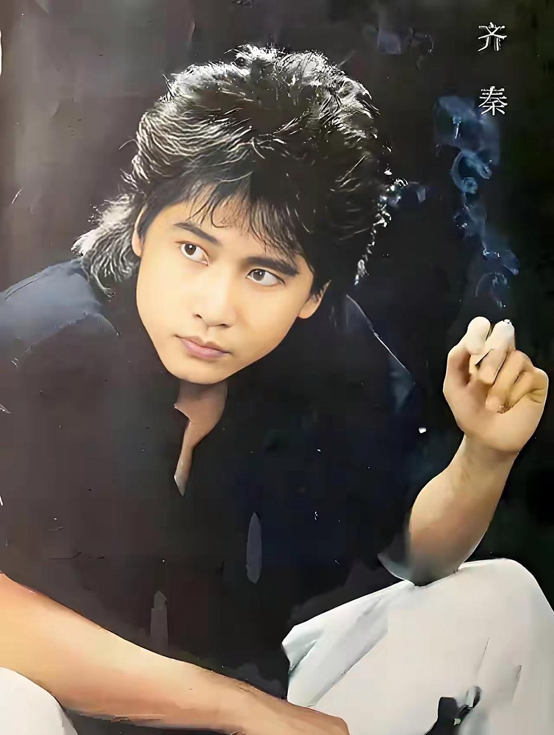 现在的齐秦年纪大了,还想出来挣点钱,可是嗓子确实撑不住