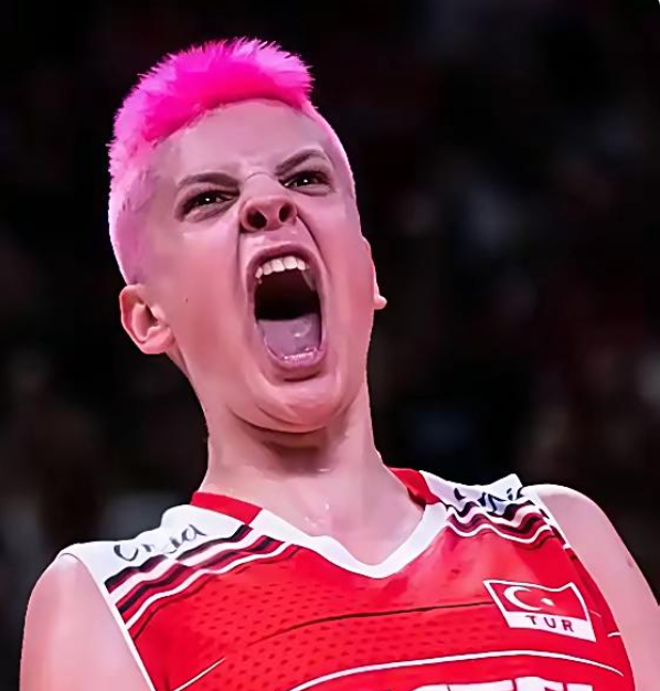 土耳其白毛红发瓦尔加斯,卡拉库尔特虽拼尽全力,但全队实力略显逊色