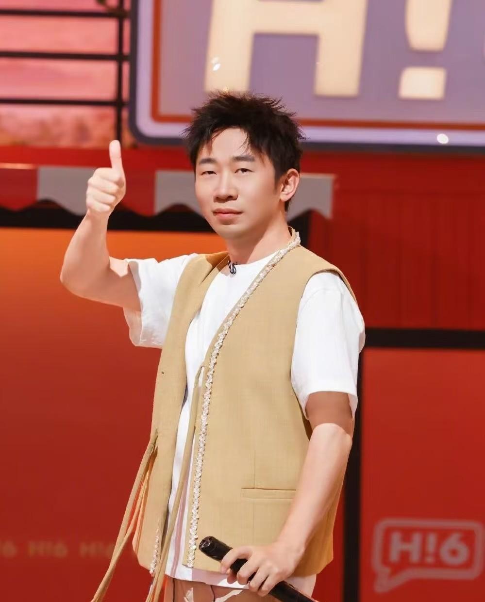 我跟老公讨论,怎么现在综艺到处都有杨迪