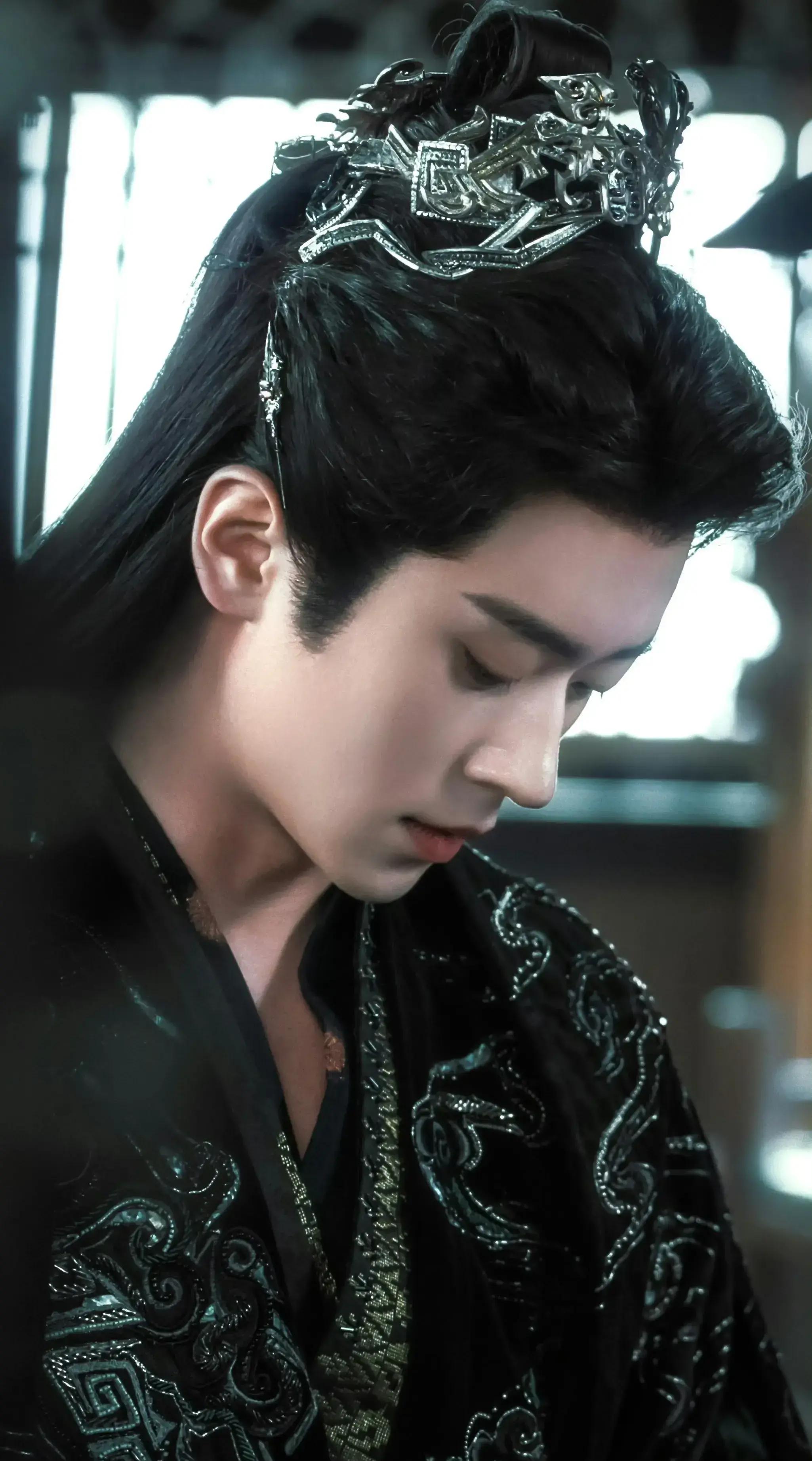 段敖登,姚国谙南王,智慧超群,雅量非凡,用兵如神,六艺无一不精通