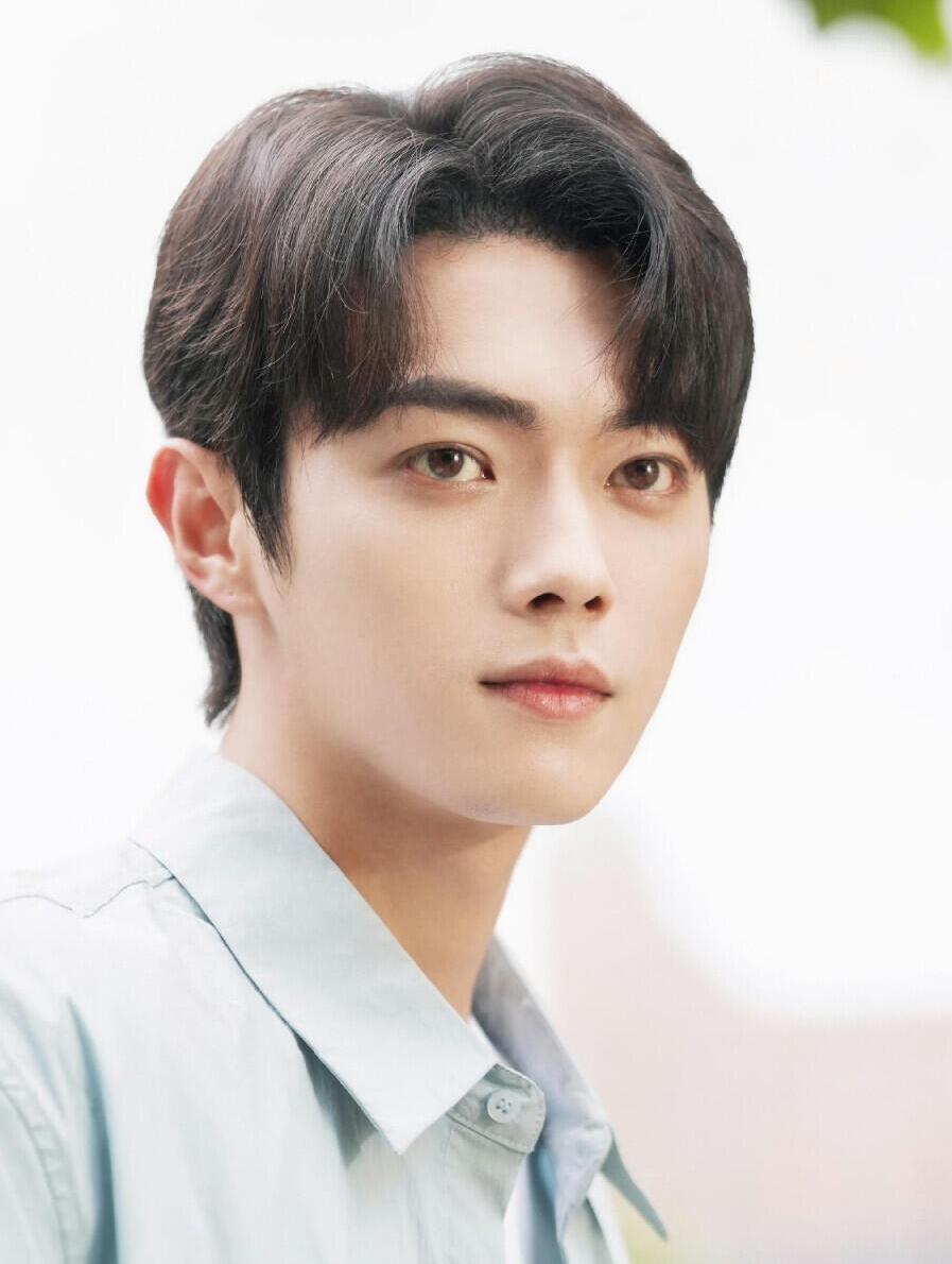 你可以说许凯花心,也可以说许凯不帅,唯独有一件事,你喷不了,那就是