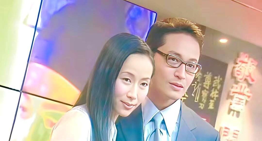 马景涛自幼便拥有出众的外貌,叶童同样从小丽质天生