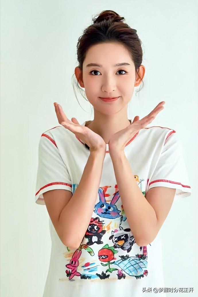 之前只知道王玉雯是一位演员,现在才发现,她不仅演技精湛,更是孝顺