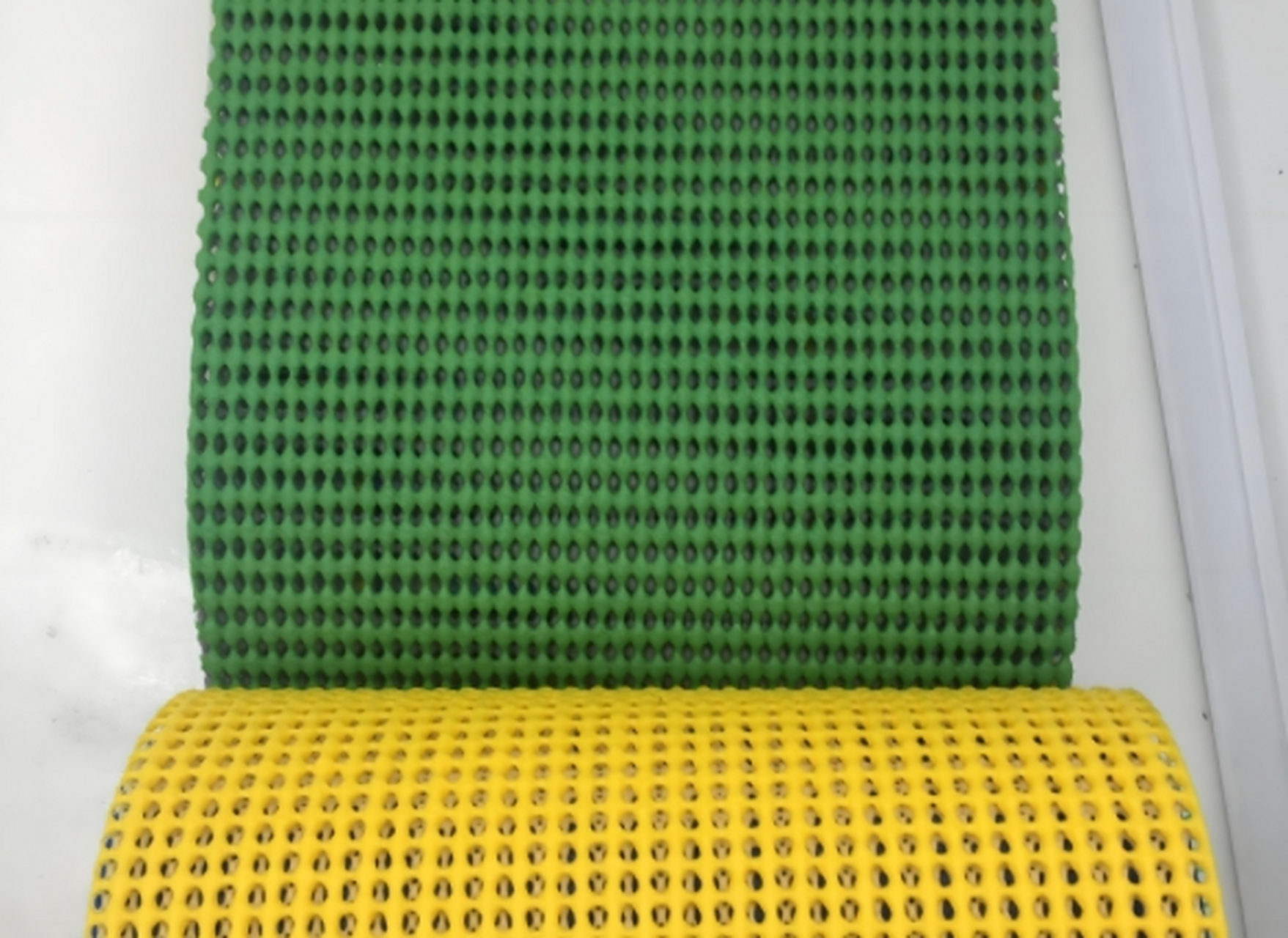 瑞晟盾玻纤制品# 外墙网格布是一种专用于建筑外墙加固的材料,常佑谮