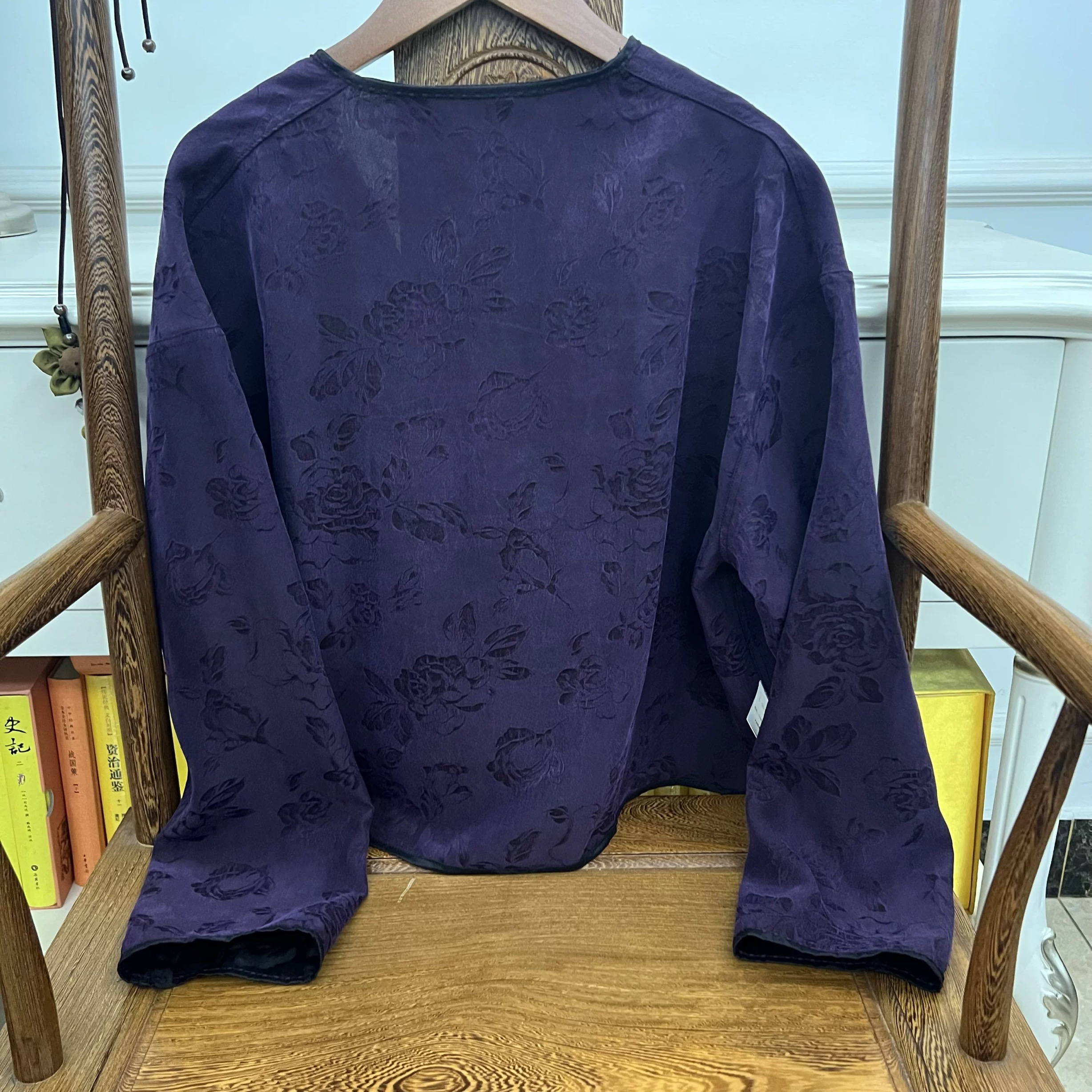 桑波缎香云纱外套,这几天又有小姐姐找我定,果然是春天来,都是要美美