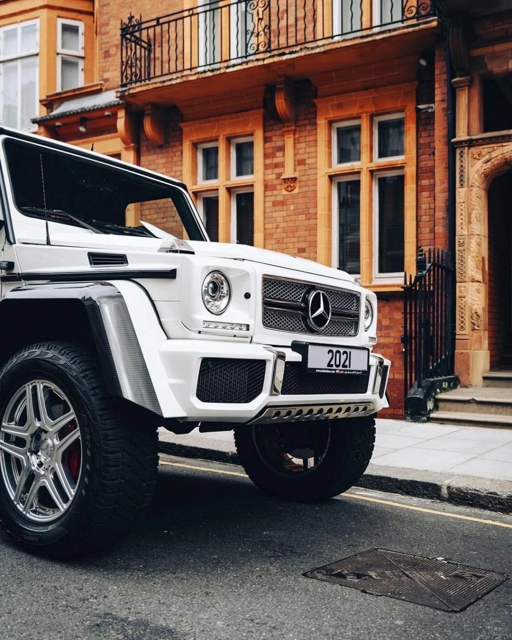 每天认识一辆车:奔驰迈巴赫 g650 landaulet.最低售价:1800w起#豪车