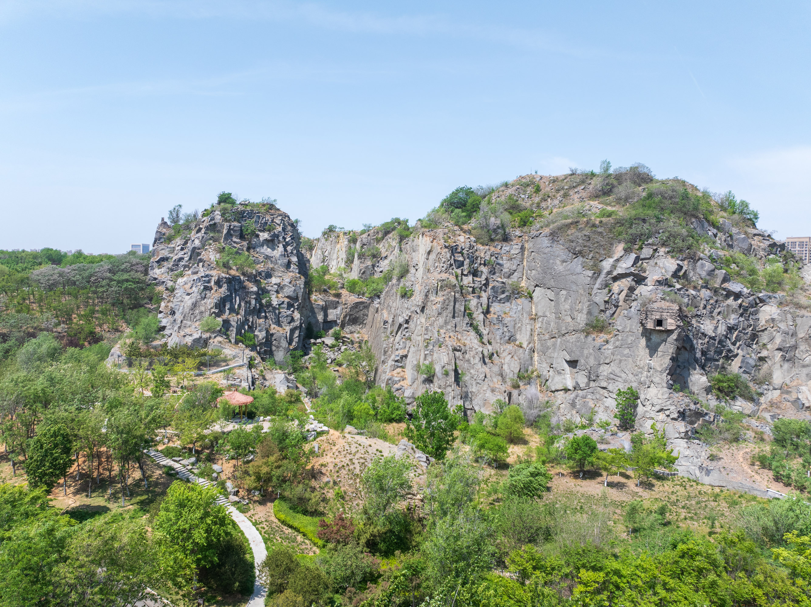 我的五一假期故事#卧牛山是济南的"齐烟九点"之一,位于历城区华山