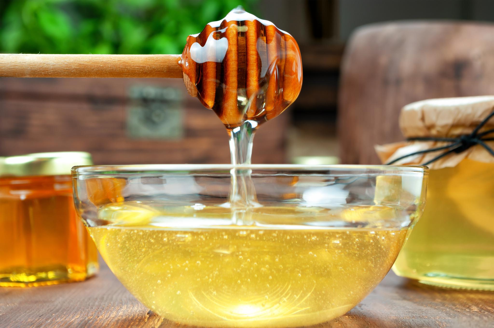 睡前喝蜂蜜有什么效果?(睡前喝蜂蜜好不好) 睡前喝蜂蜜有什么效果?(睡前喝蜂蜜好不好)