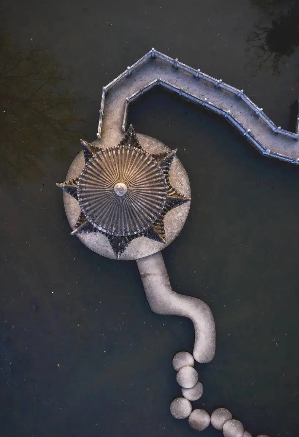 【这七种女人千万不能碰,不管你多缺女人】 一是