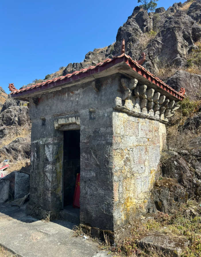 一是,女人回娘家,一定要买点东西