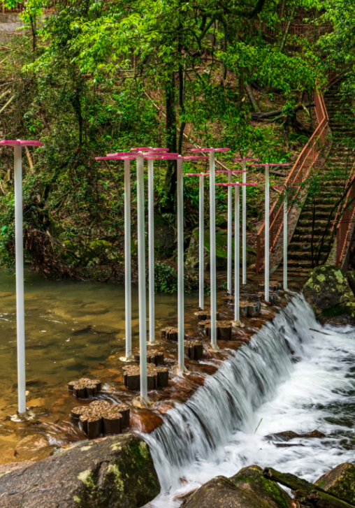 这里的好看,不只是容貌的精致,更是状态的舒展