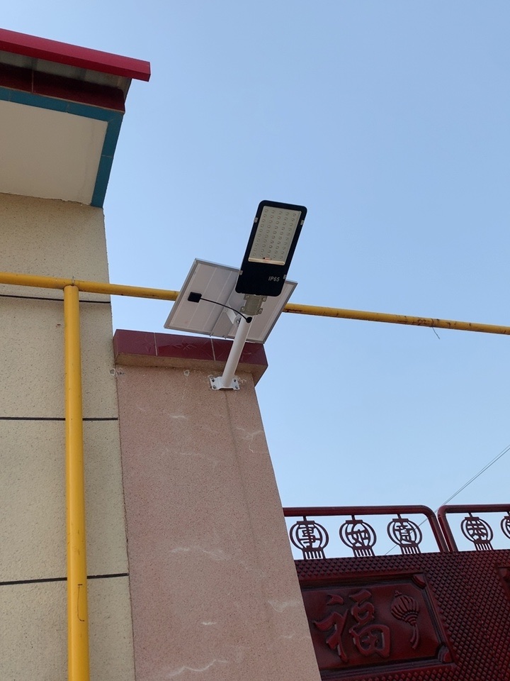 探索未来照明:专业生产太阳能路灯 在当今世界,环保与可持续发展已