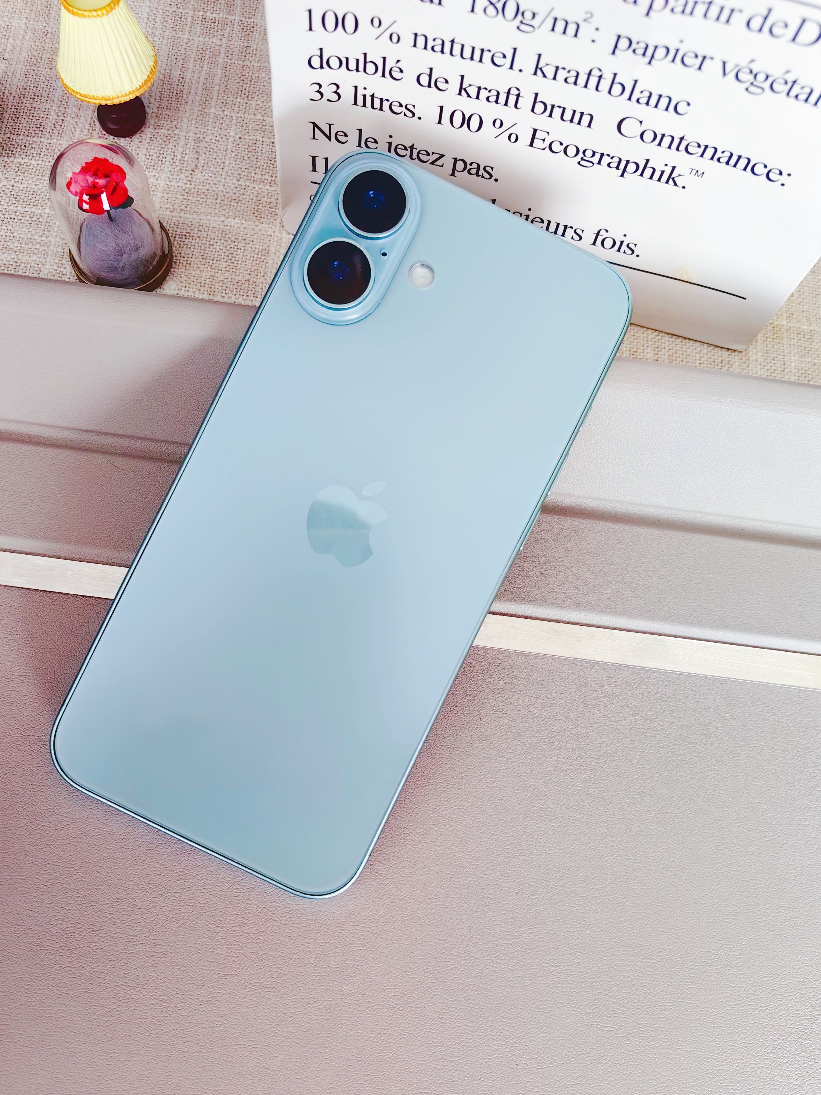 很多人感觉iphone16plus太大了,不是所有人都合适,特别是女生,但我