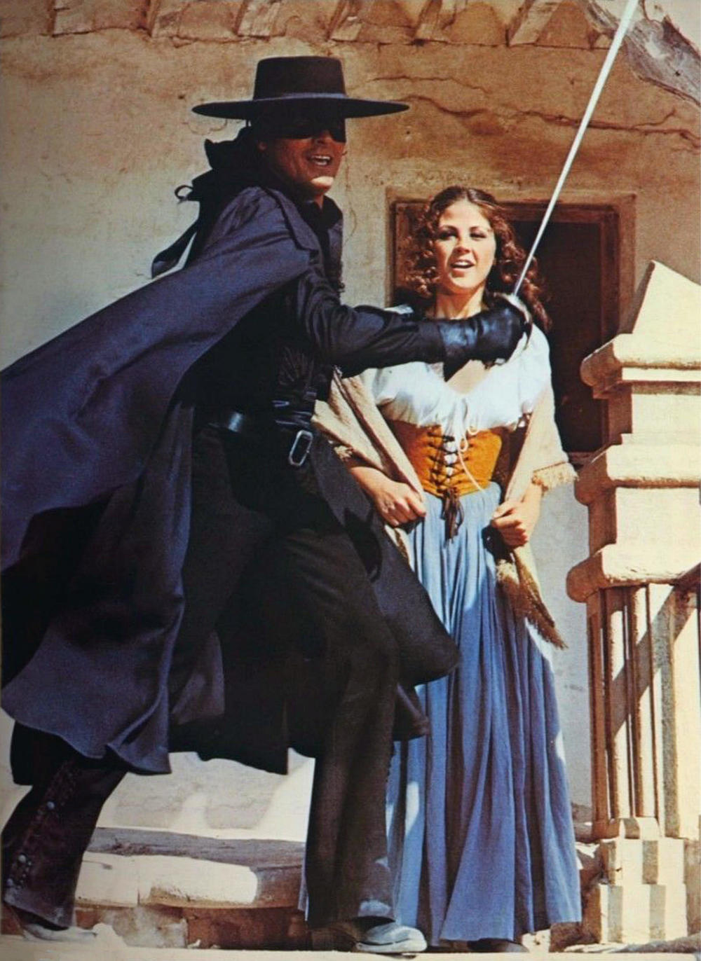 而去……阿兰·德龙为我们留下佐罗佐罗剧照佐罗图片佐罗剧照图片佐罗