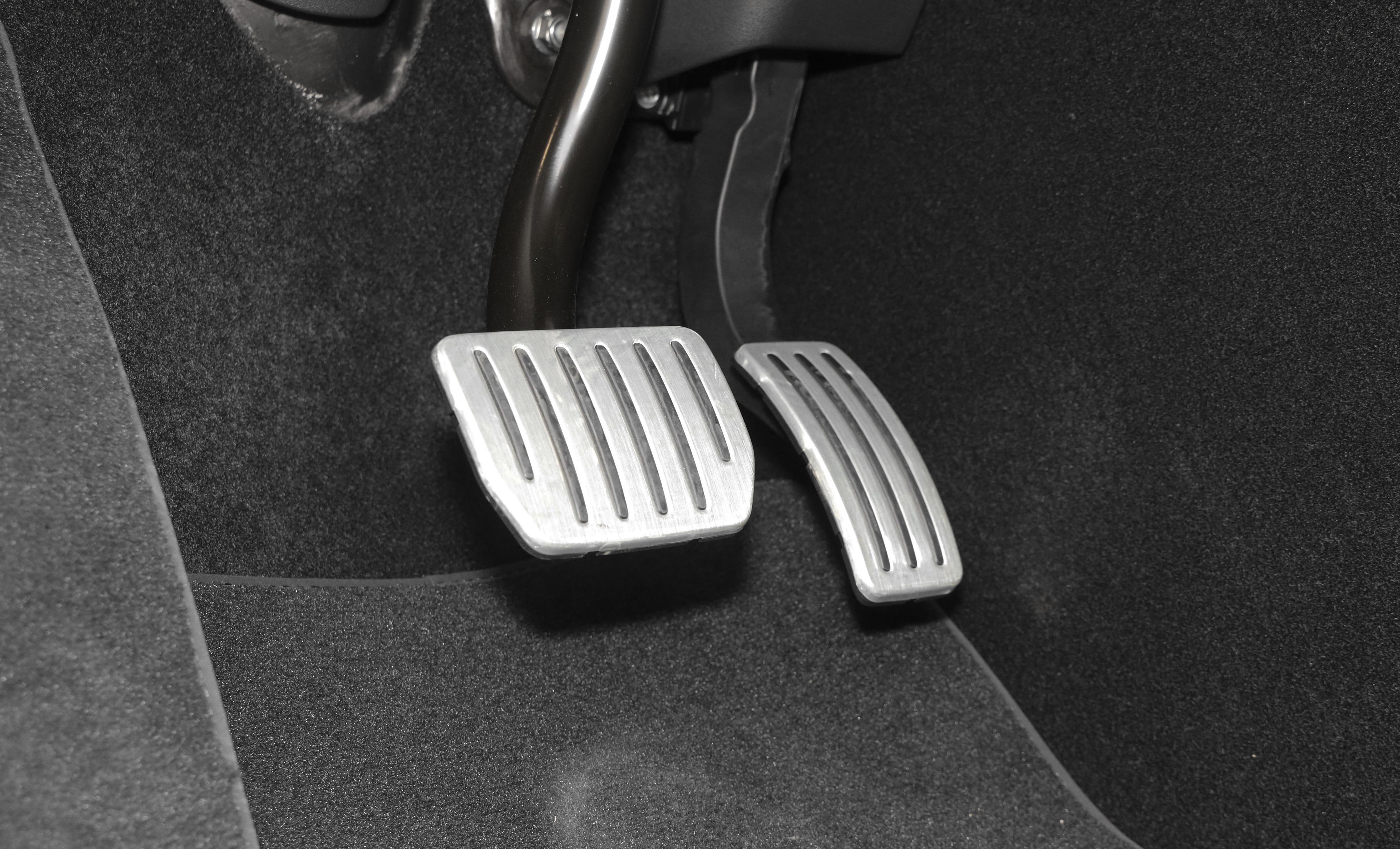 国家工信部拟禁止汽车单踏板完全刹停,大概的意思是不能减速到车辆