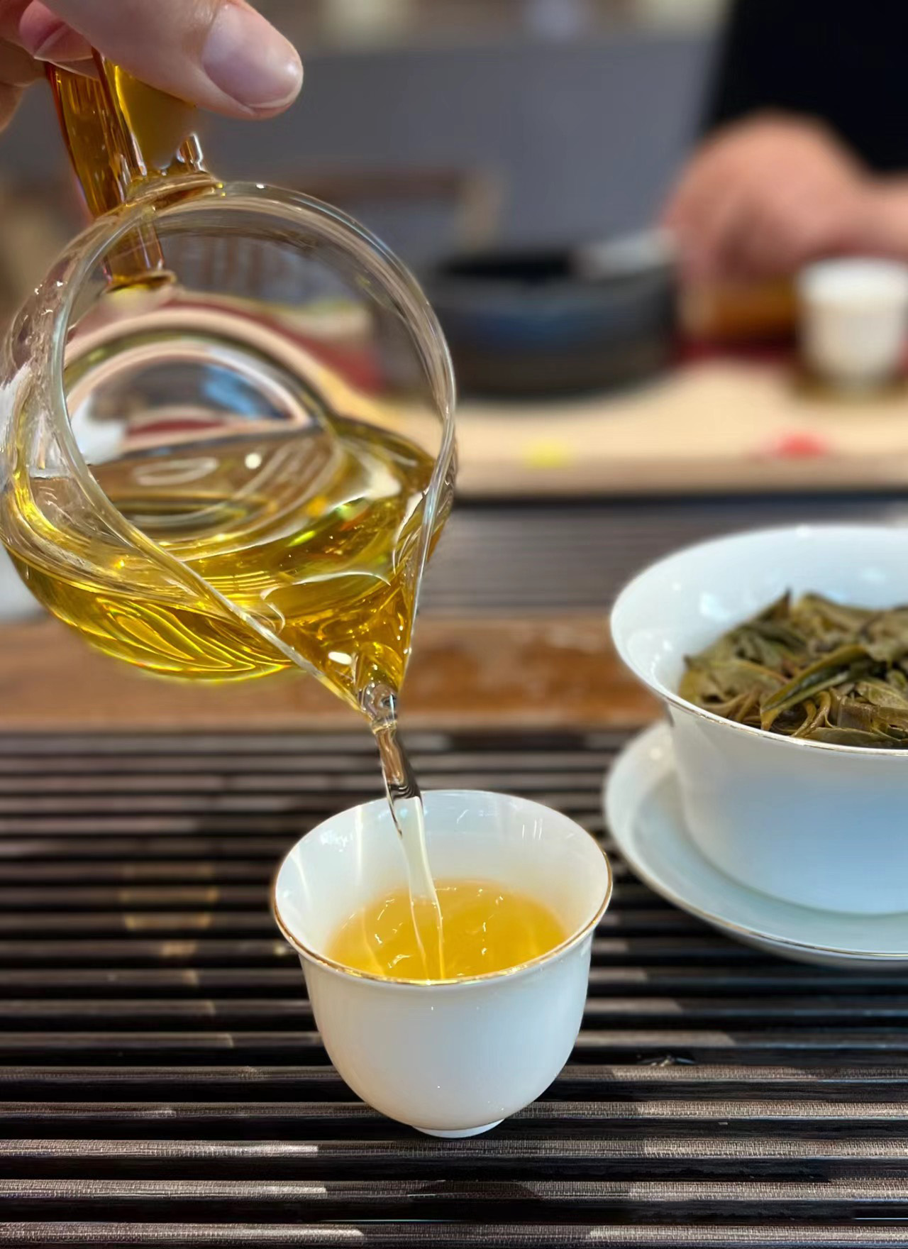 自来水,是我们日常生活中最容易获取的水源