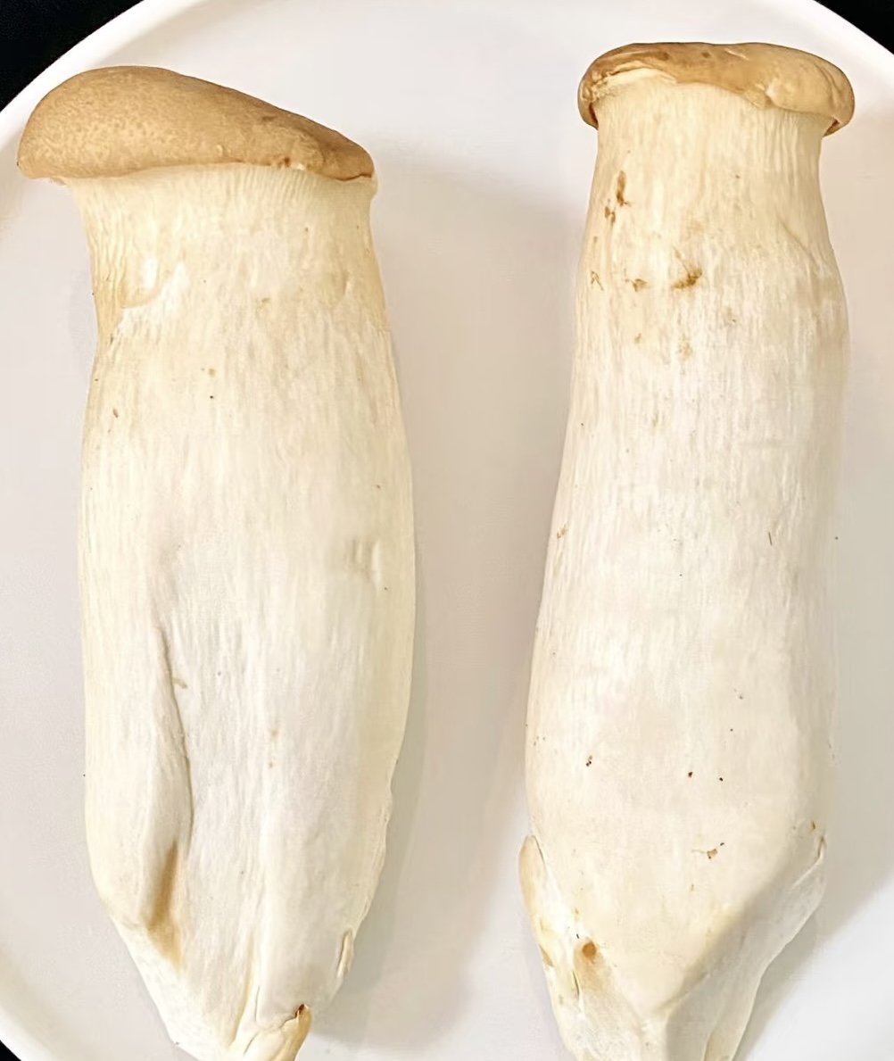 杏鲍菇味道鲜美,具有益气和胃,健脾开胃的作用,是食欲不振者的理想