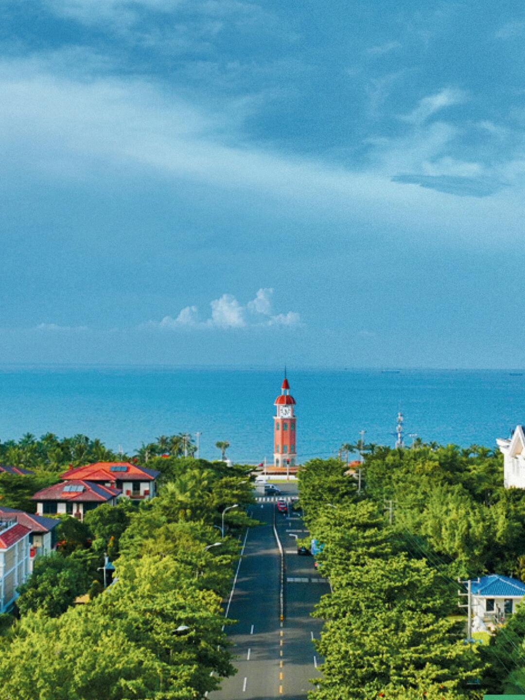 海口,这座被誉为"椰城"的城市,不仅是中国唯一的热带海岛型省会,更