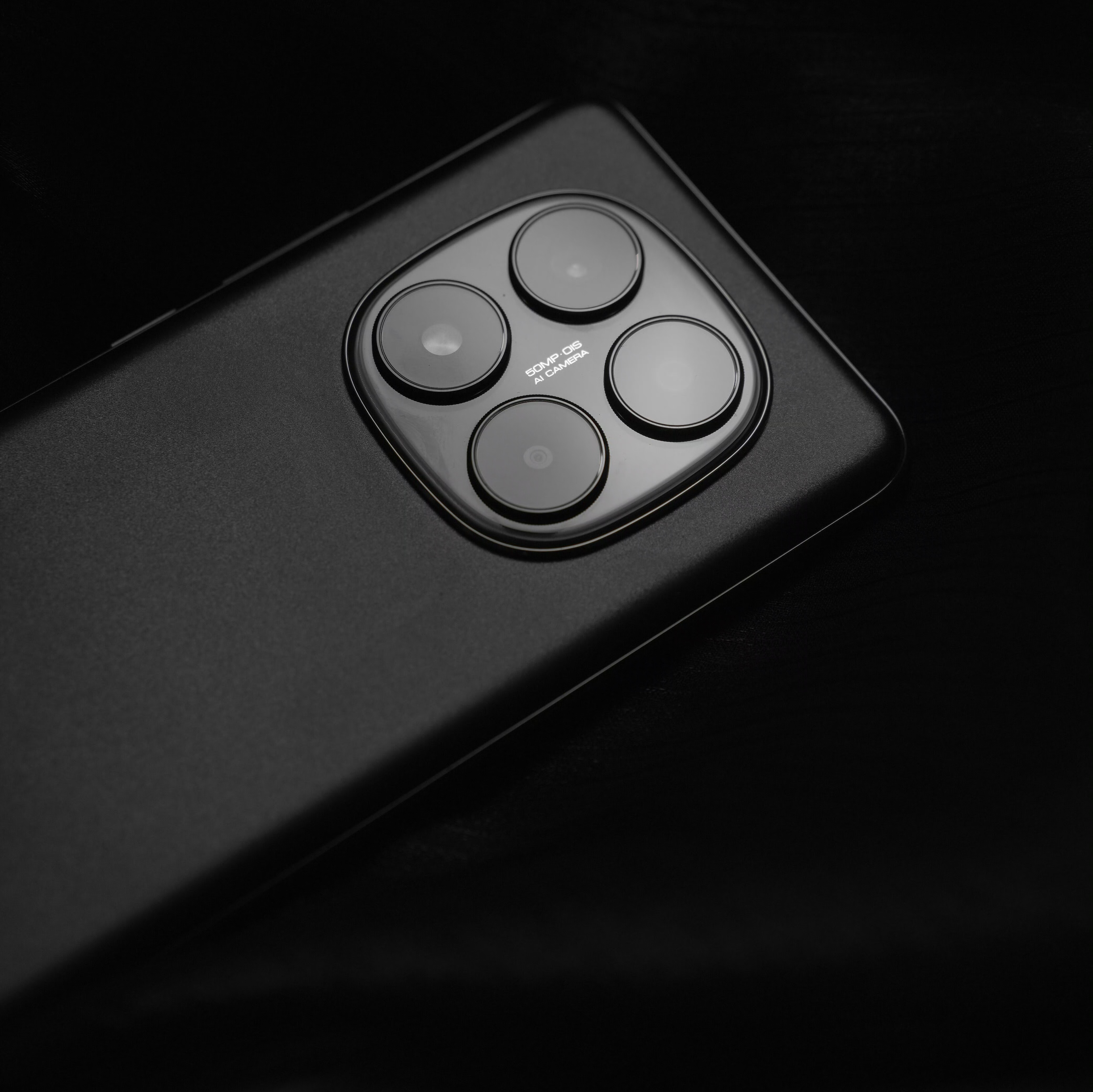 红米note14 pro图赏,这款是大杯的版本,参数配置中规中矩,搭载天玑