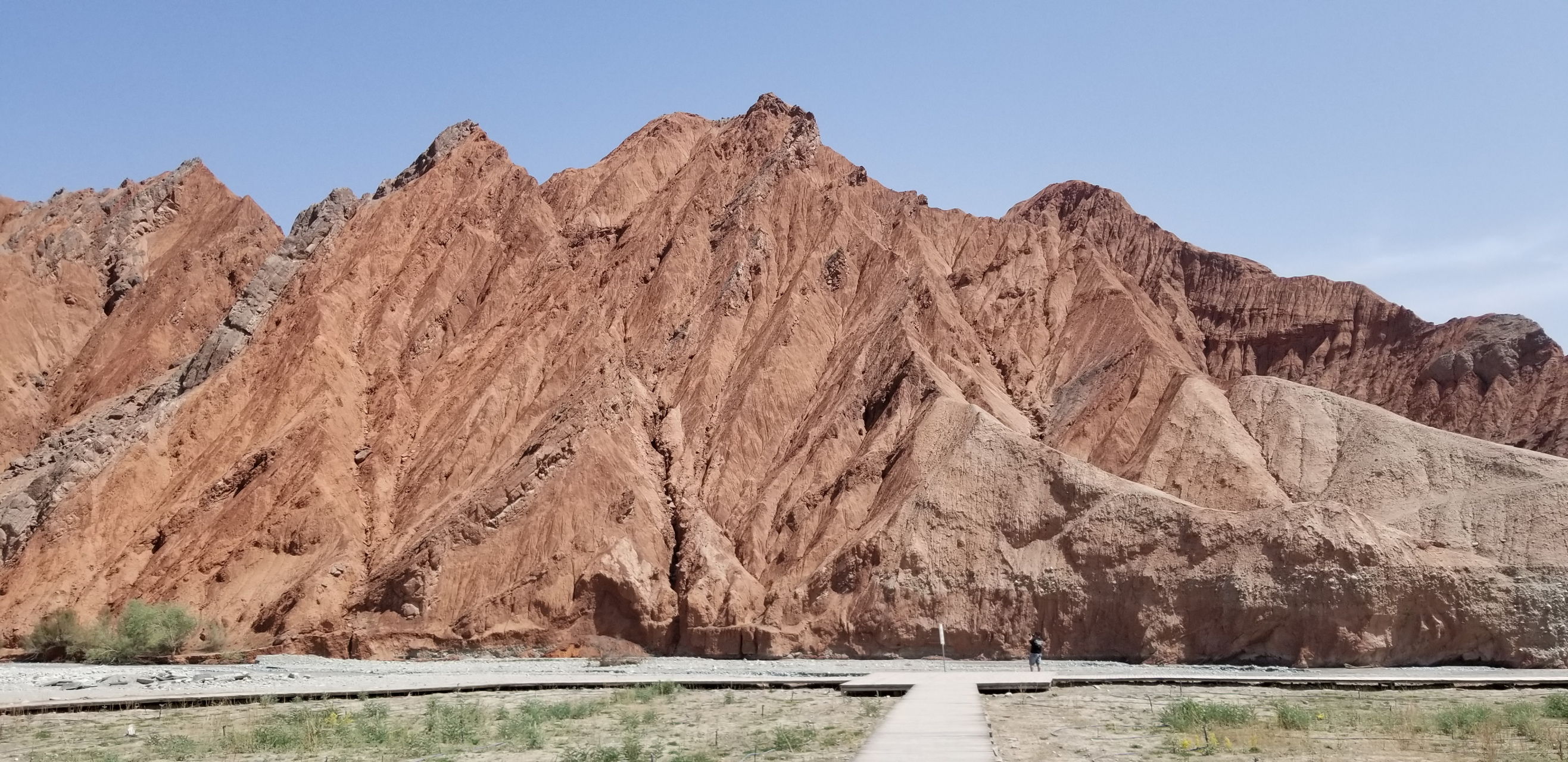 这是位于新疆克州阿克陶县的红峡谷,位于从314国