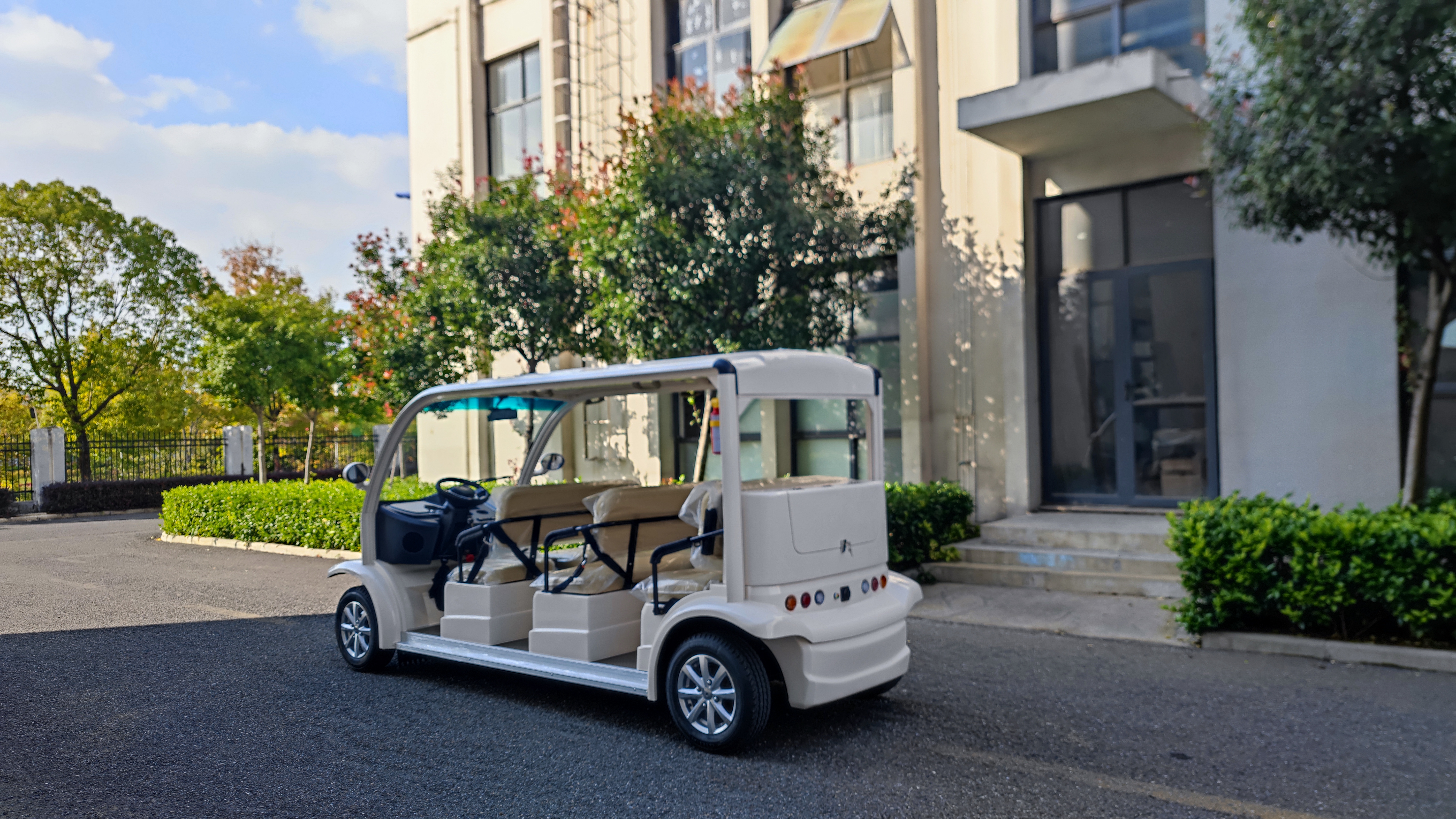 景区出行神器!傲威电动观光车也太香了吧～