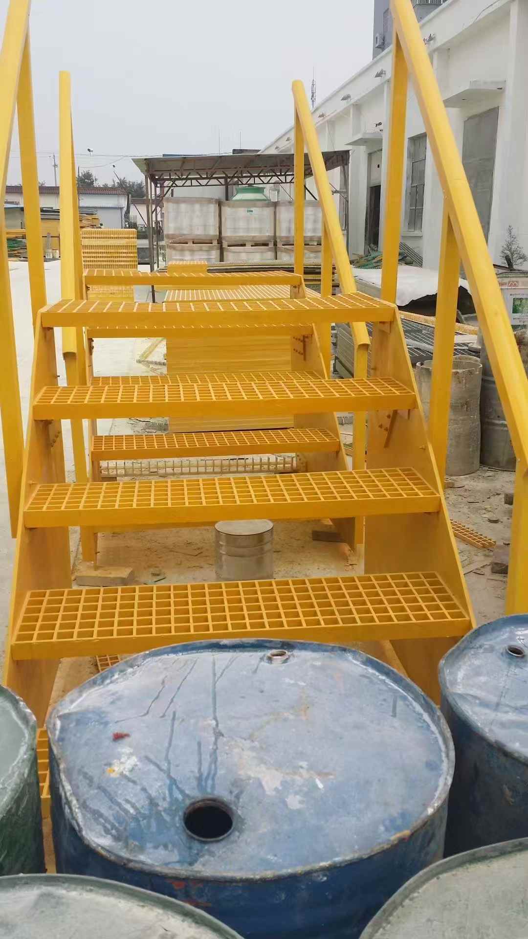 玻璃钢格栅楼梯踏步板的安装方法及应用场景 安装方法