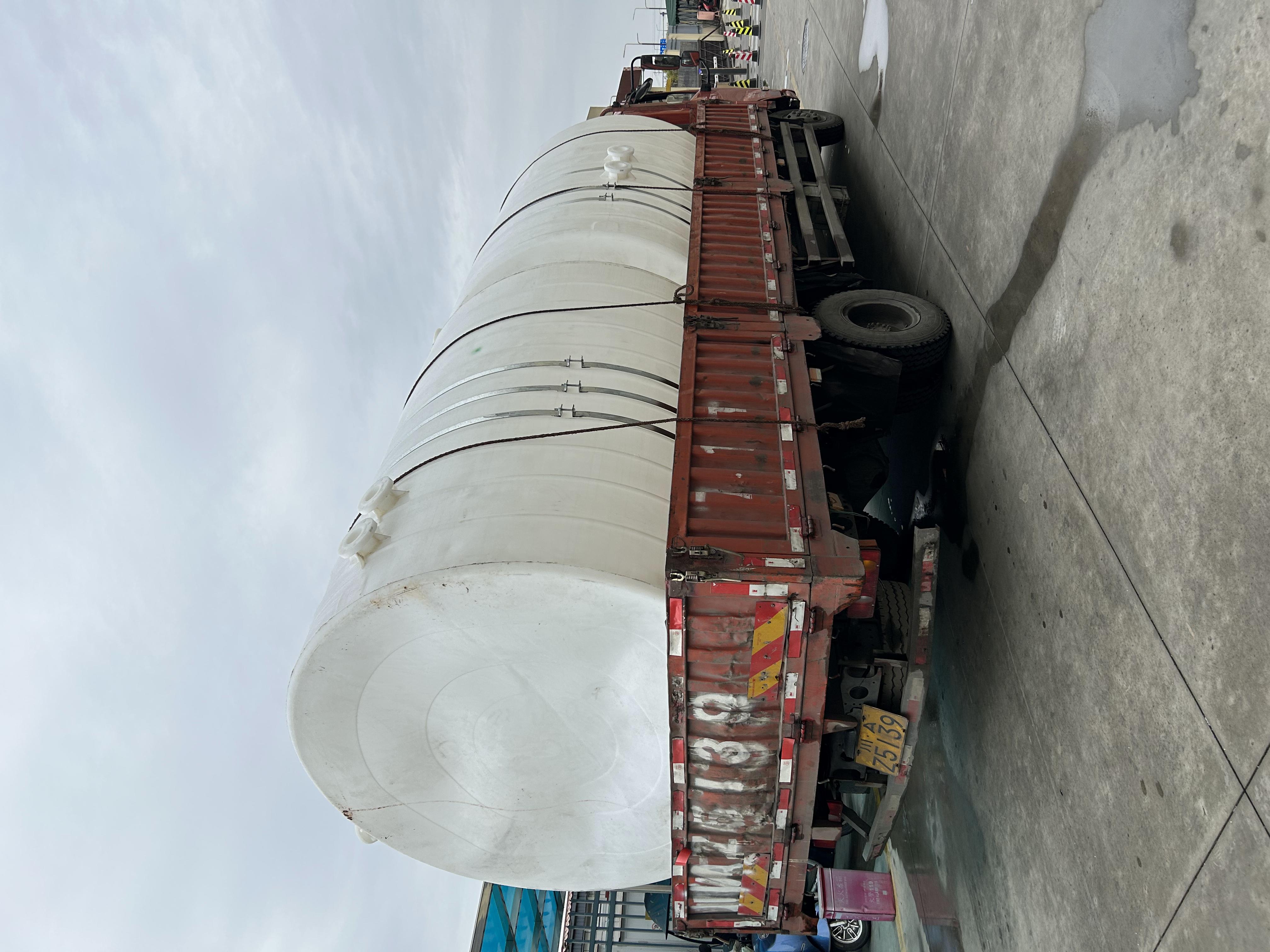 塑料水箱作为现代储水解决方案的优选产品,以其卓越的耐候性和抗冲击