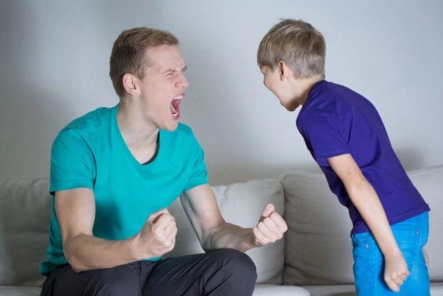 昨天跟孩子吵架了,吵得好累～～  起因是孩子练琴,我指出最后一个音短