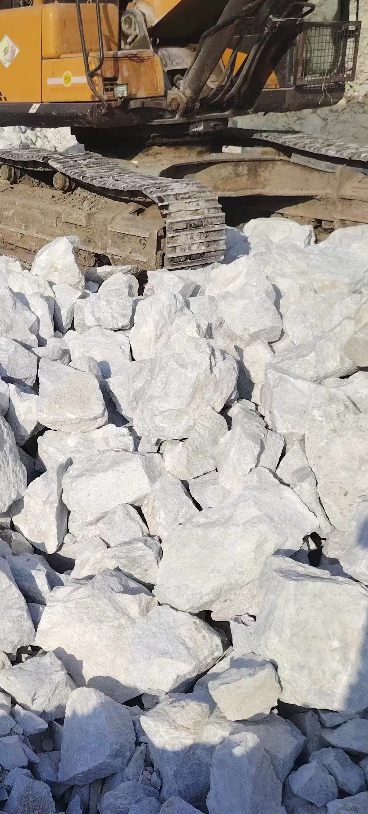 超细滑石粉是当今世界用量较大的超细粉体产品之一