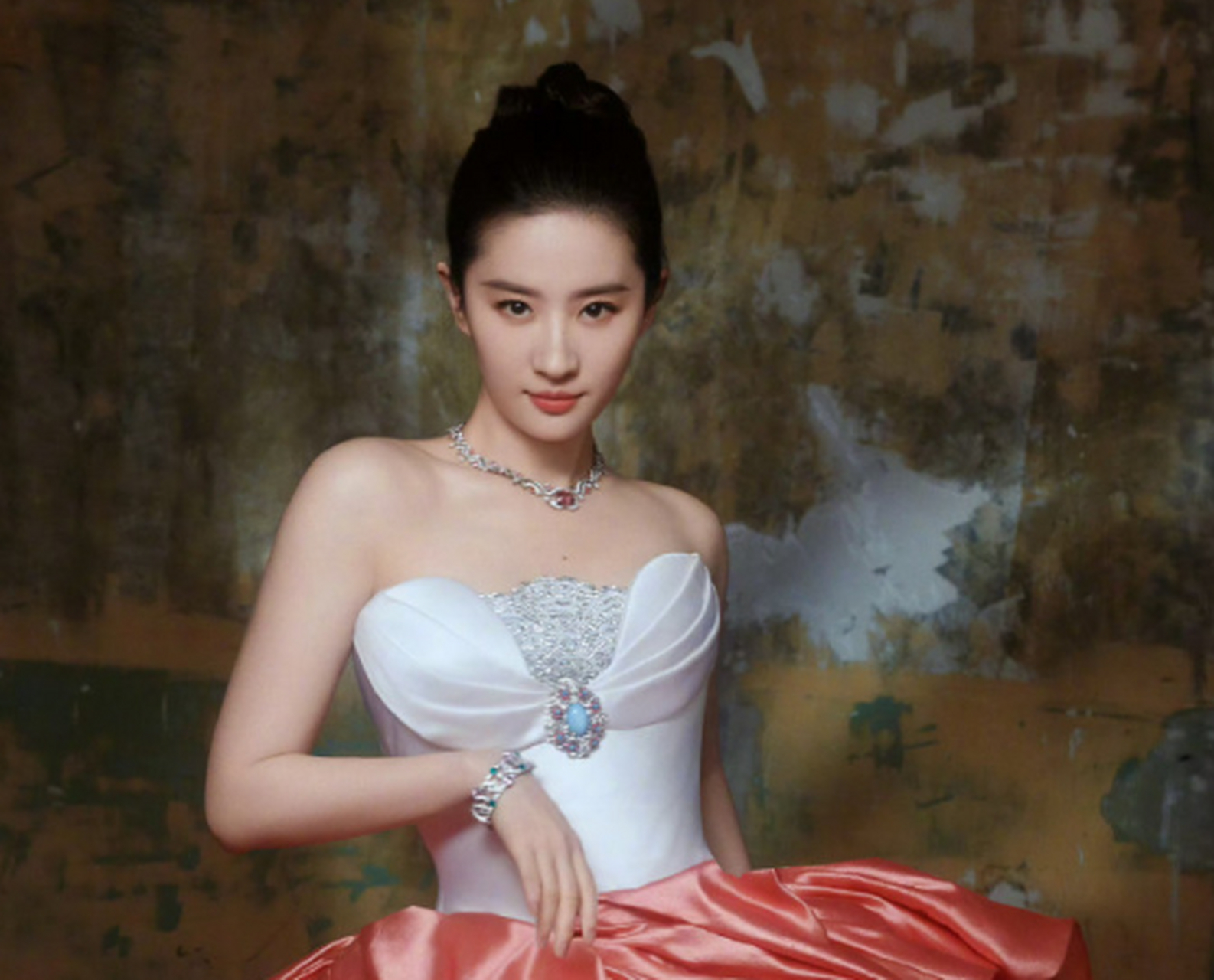 "前男友"徐海乔为刘亦菲《玫瑰的故事》打call,引发广大网友的热议.