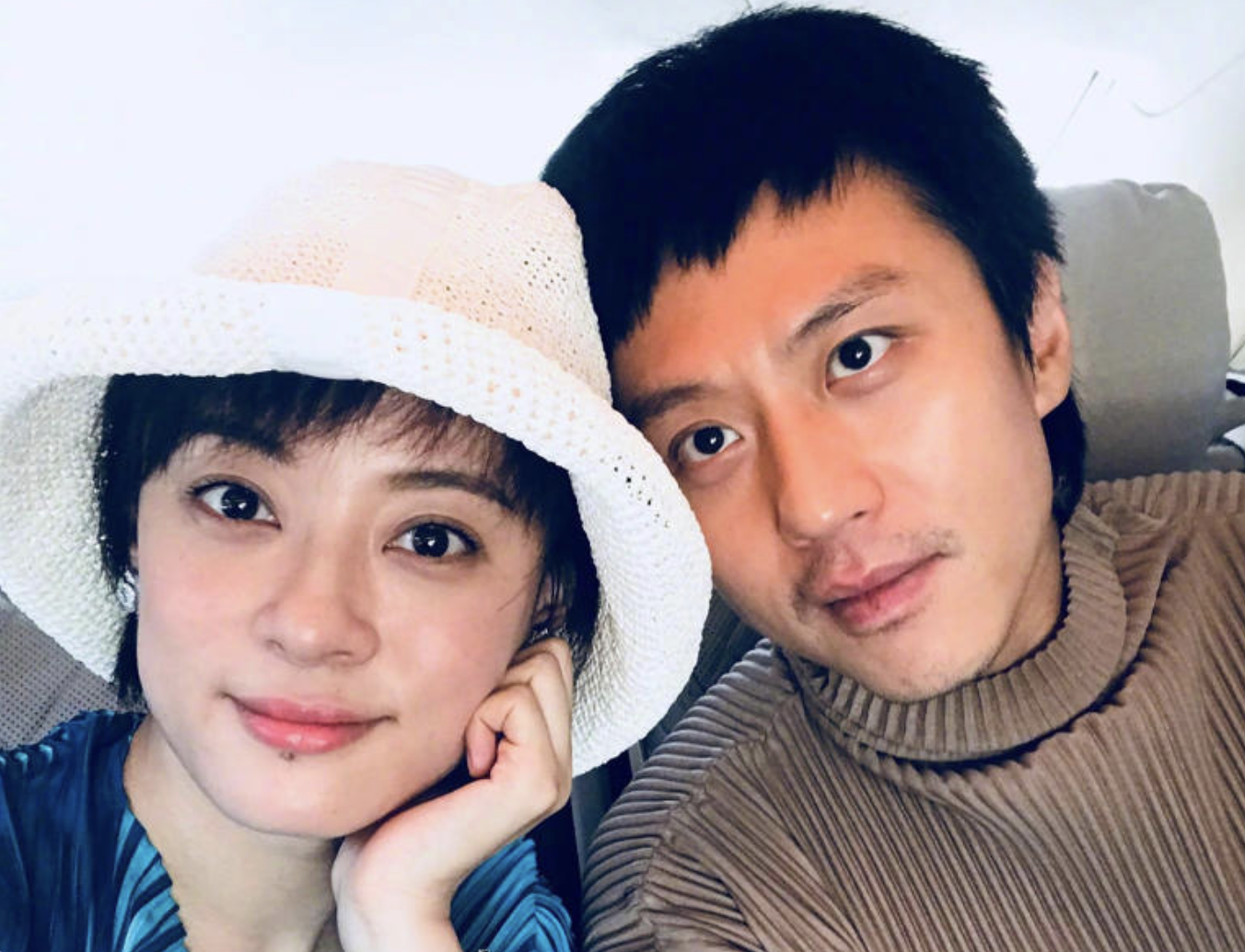不过他这份"巨婴"属性,也成了他和孙俪婚姻中的一道亮丽风景线