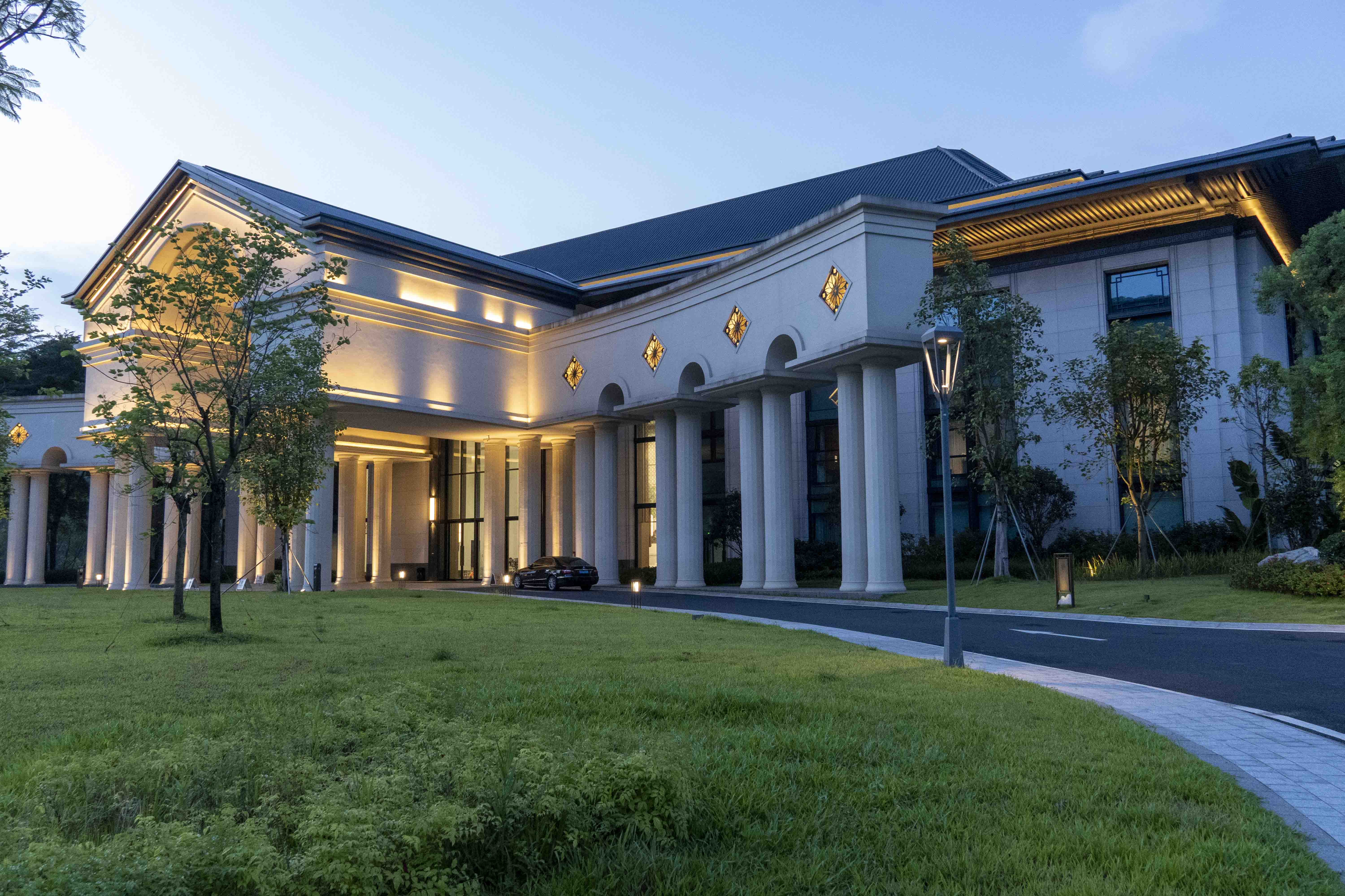 如果你想在广州寻找一个兼具避世度假与美食的酒店进行staycation