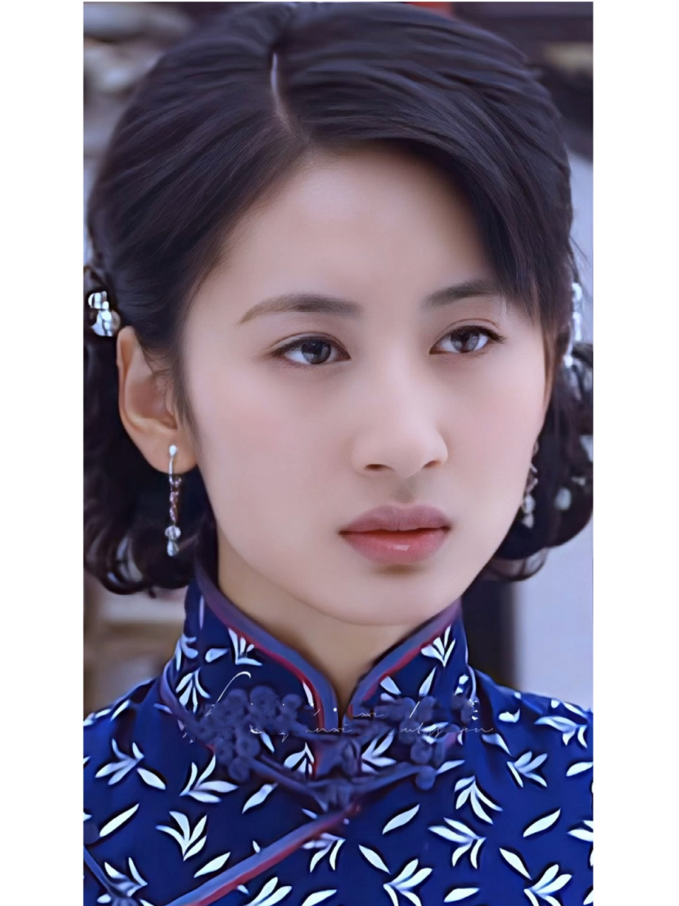 郭珍霓顶着图图妈同款发型照样能美艳贵气,真的好漂亮啊～#演员郭珍霓