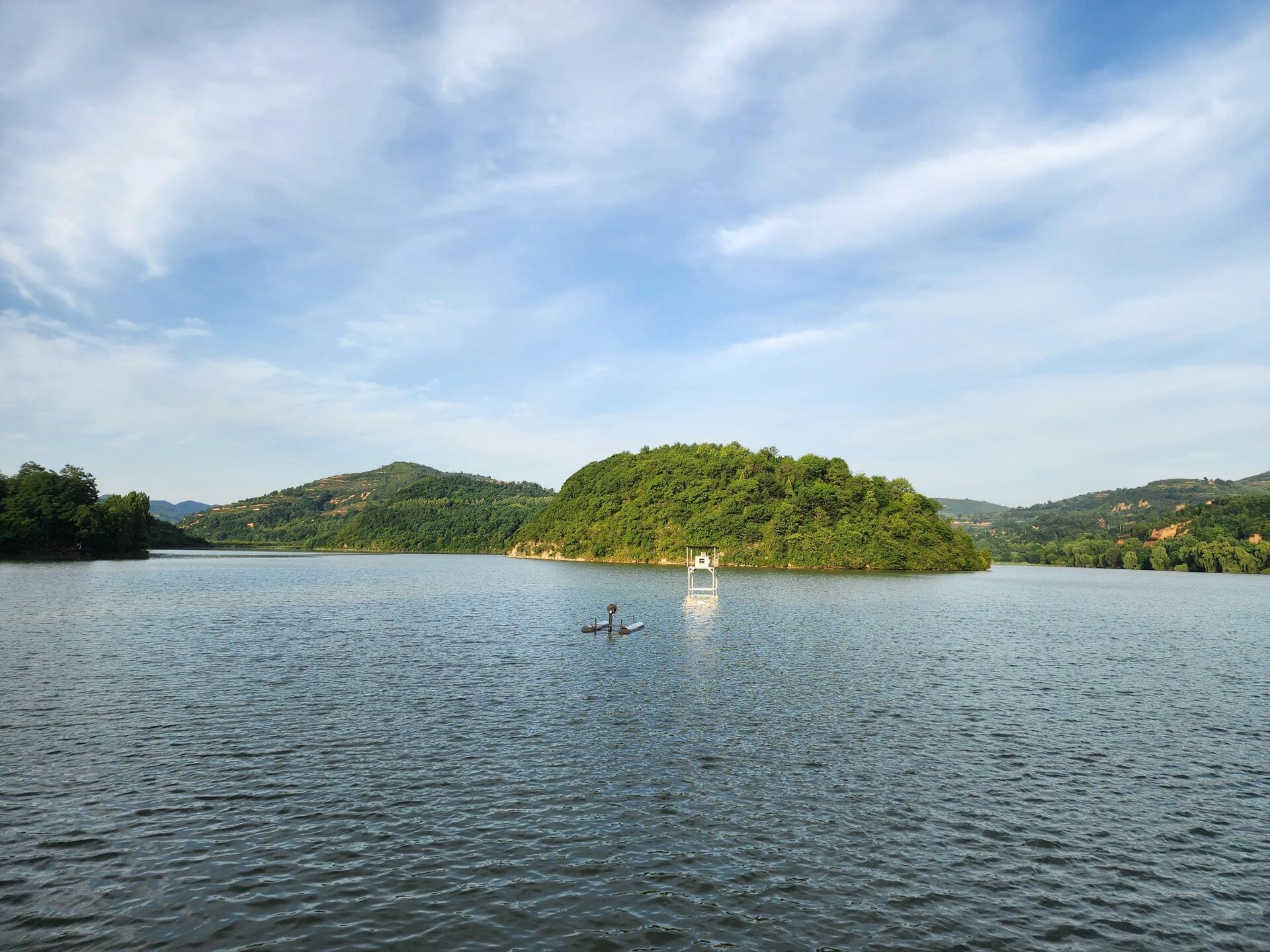 出门过个夏天# 夏日周末,逃离西安酷热,探寻铜川福地湖水库静谧避暑